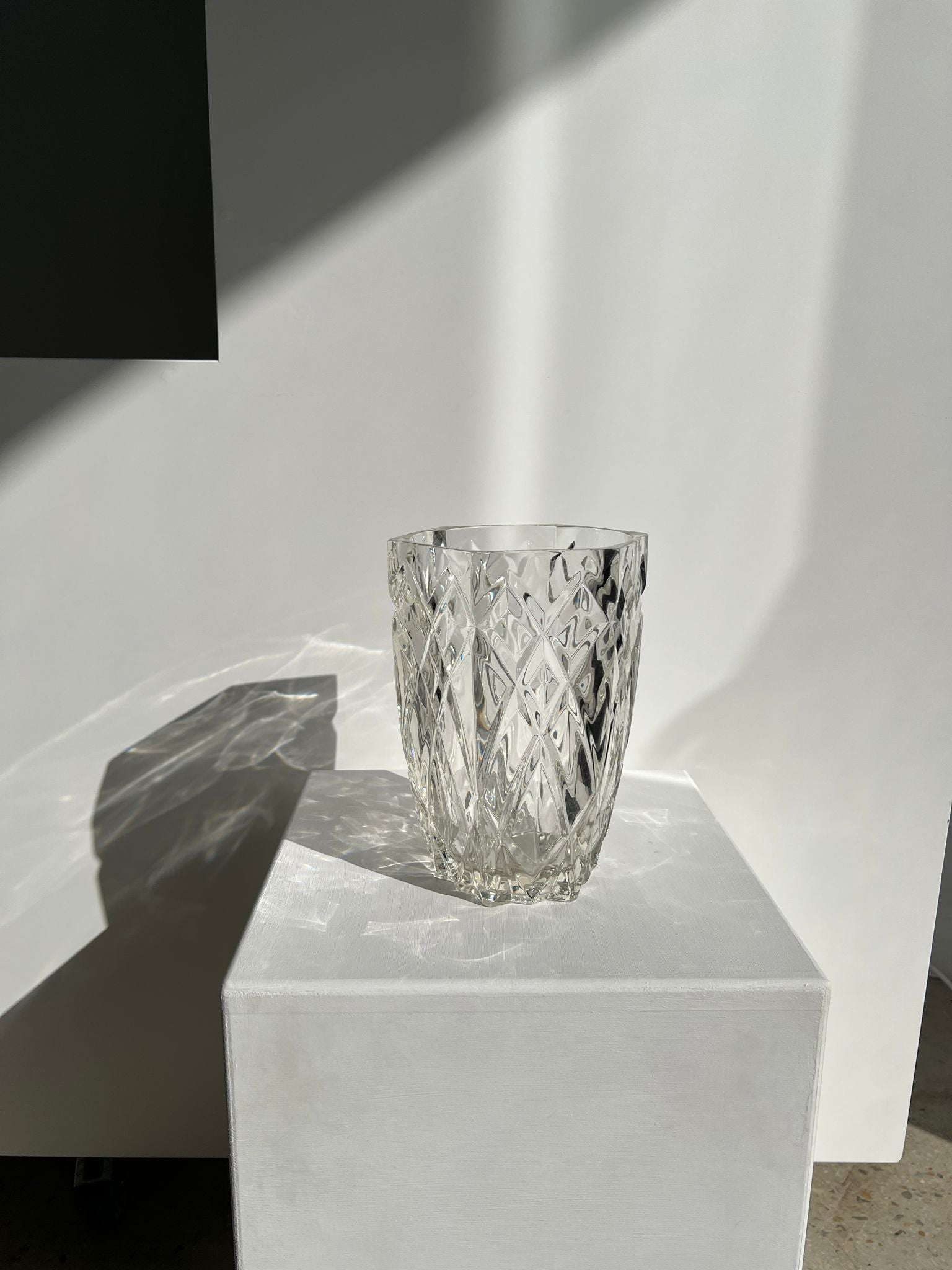 Vase en verre motifs géométriques de losanges H:20cm