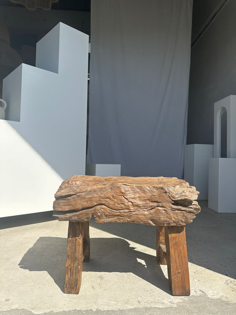 Petit banc ou table d'appoint en teck massif asiatique