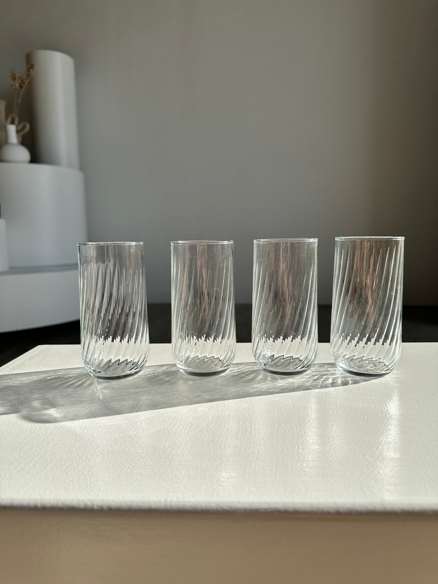 Lot de 4 verres à eau transparent torsadé H:12cm