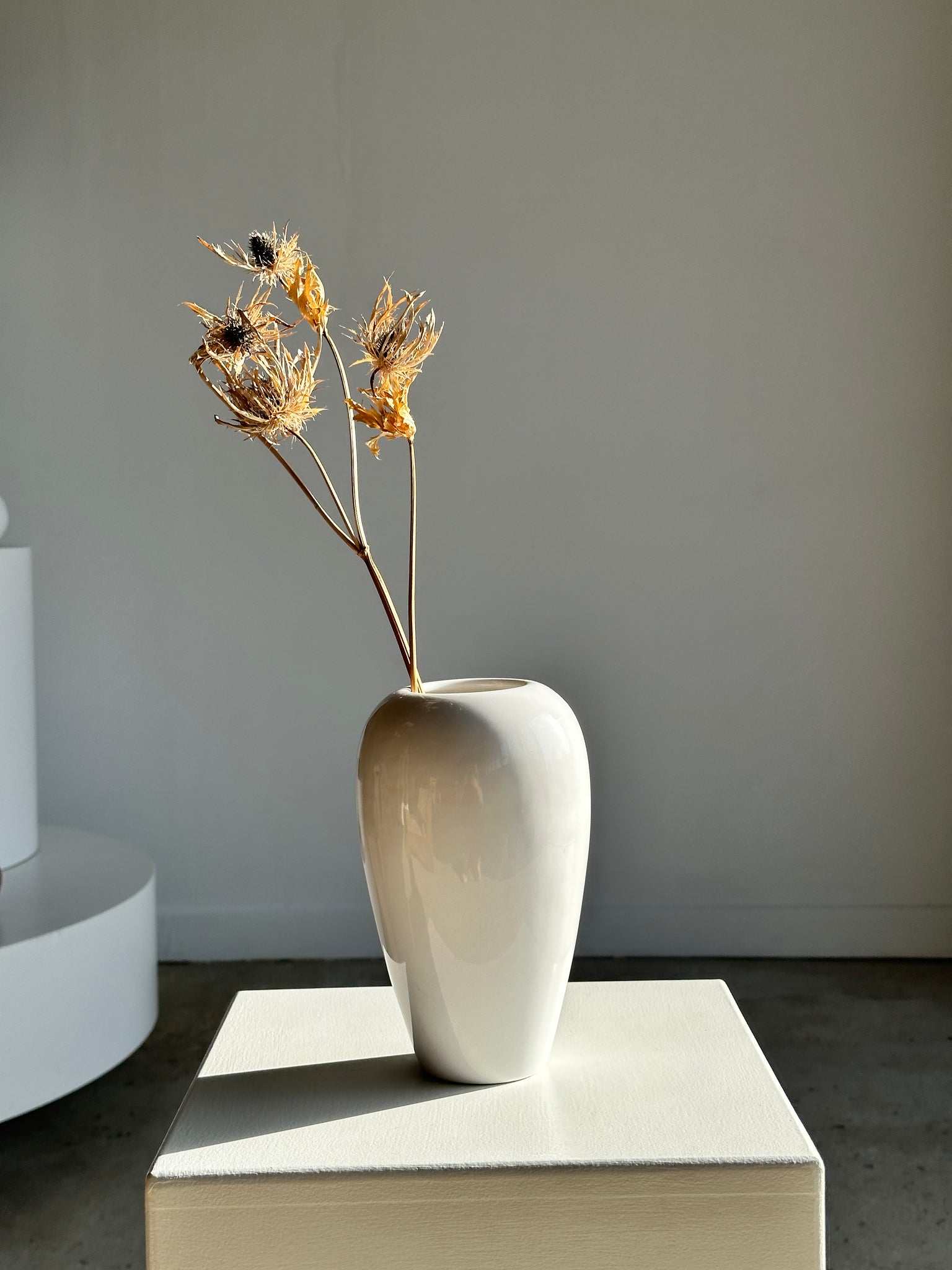 Vase blanc oblong H:20cm