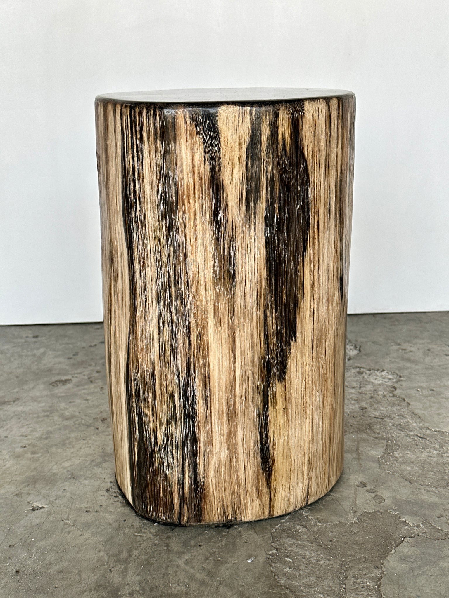 Table d'appoint en bois pétrifié cœur noir écorce capuccino H40 D25