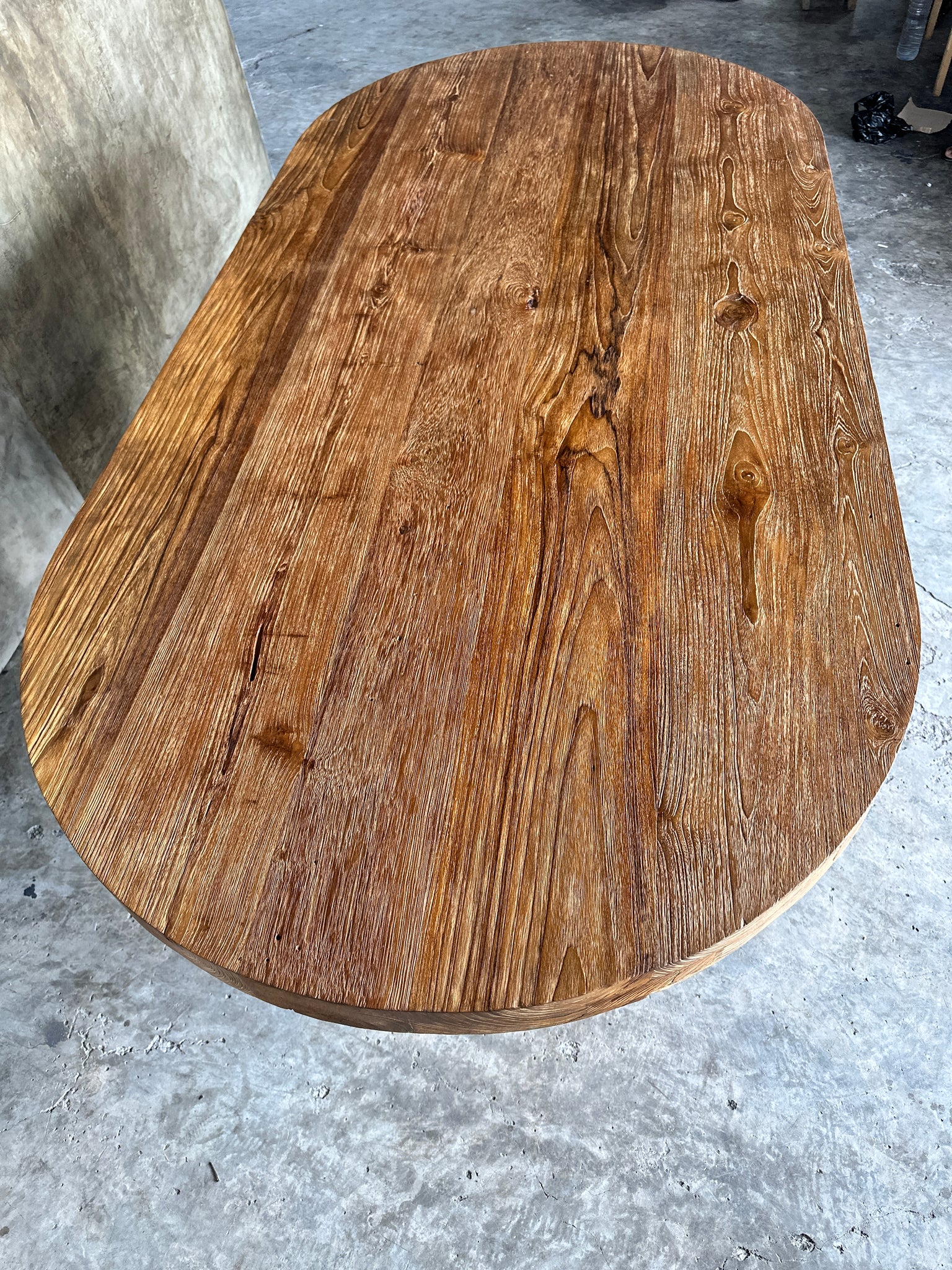 Immense table en teck massif 2m10x1m