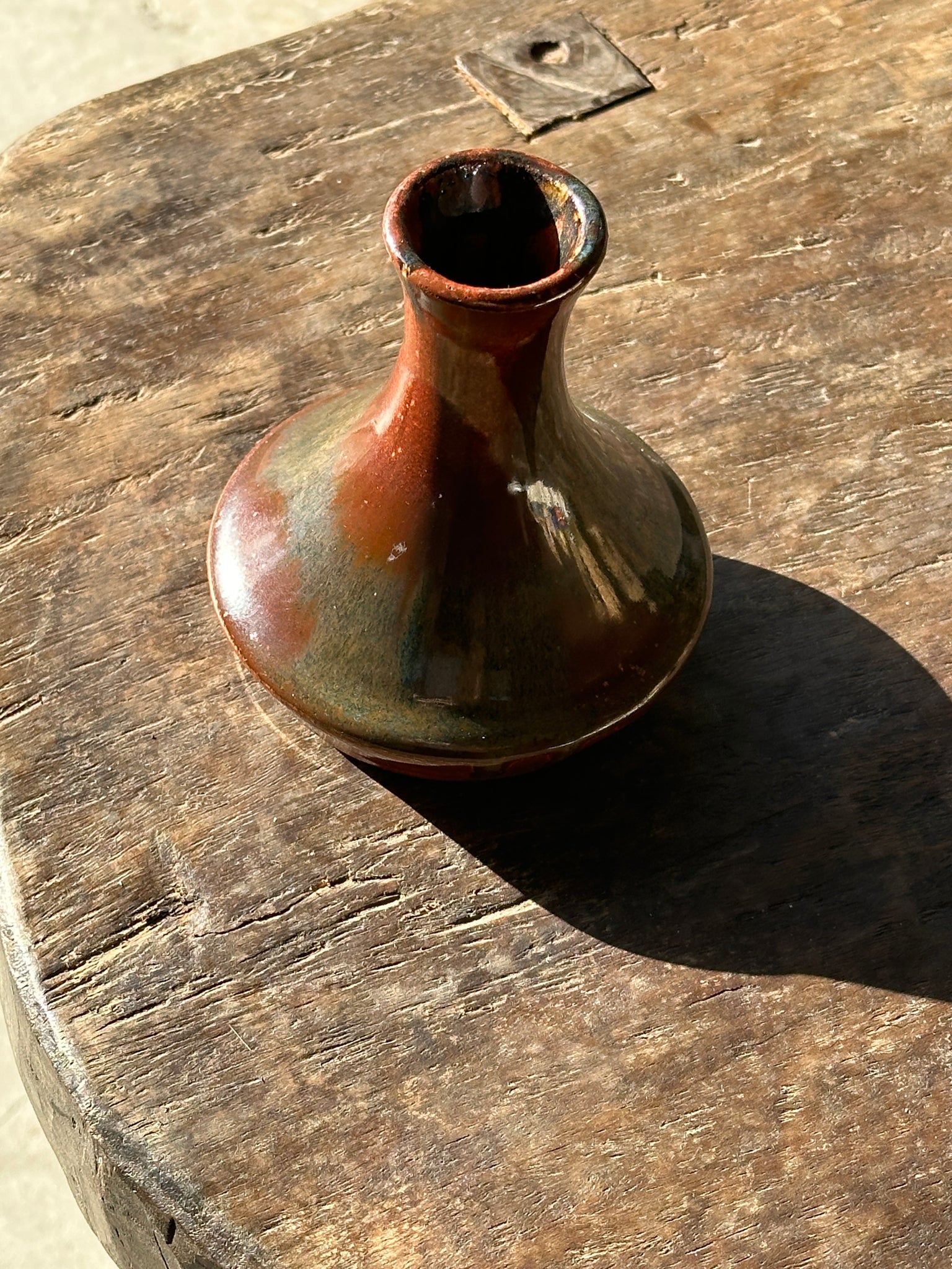 Petit vase soliflore en céramique glacée