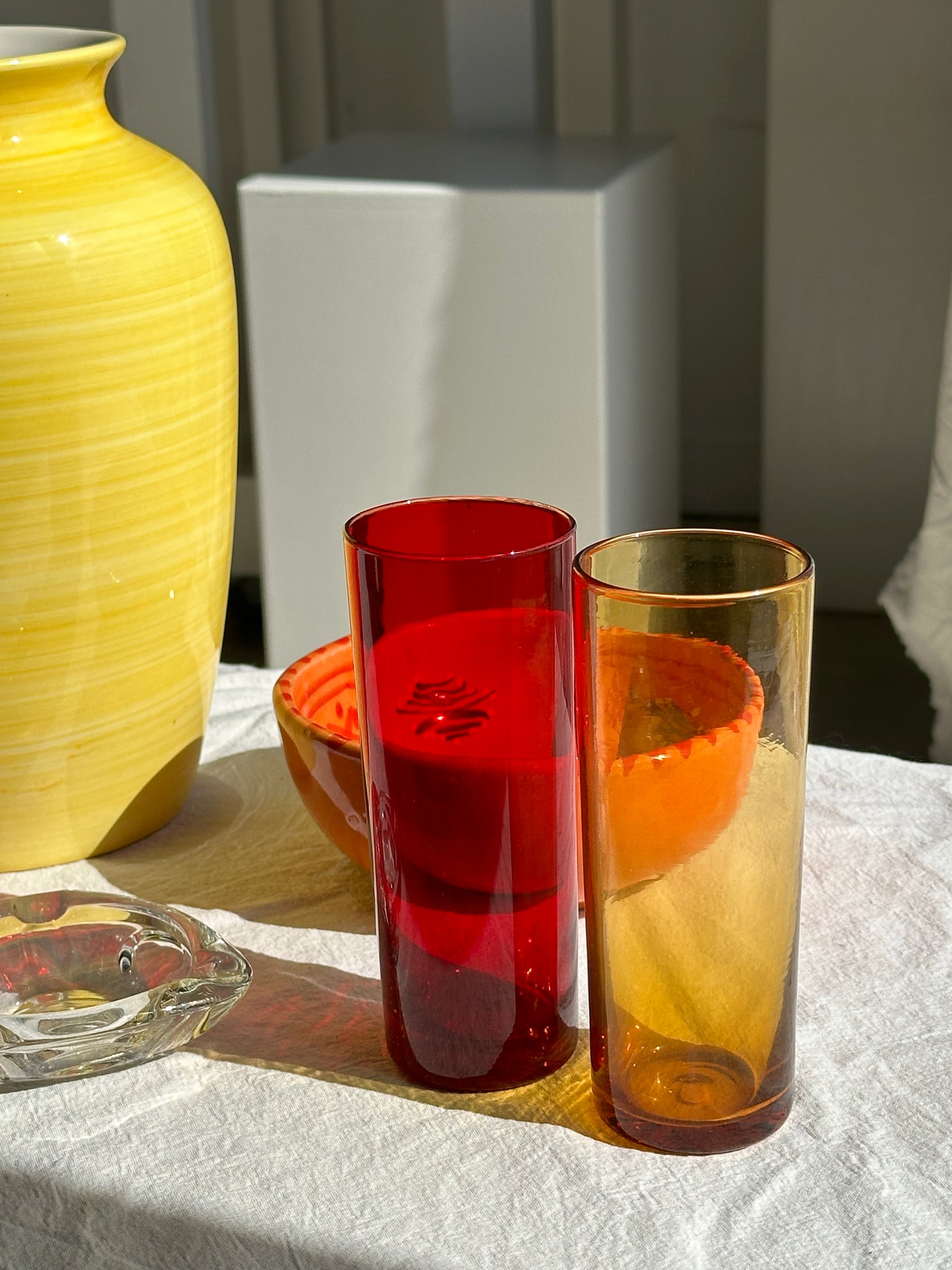 6 verres à orangeade colorés