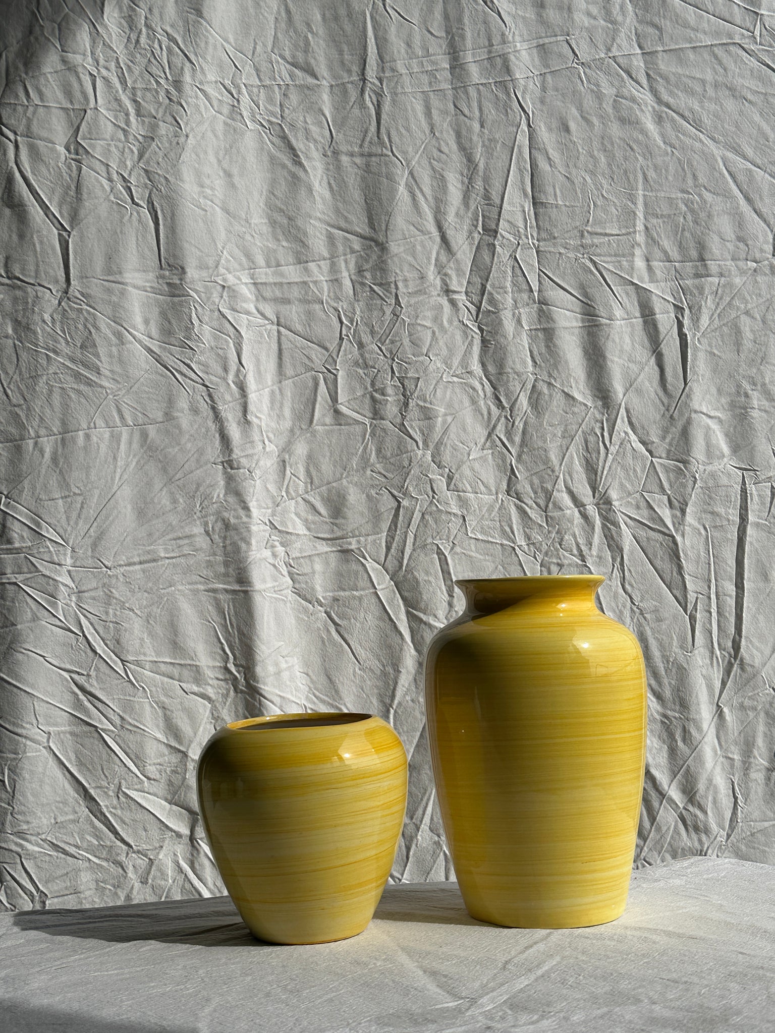 Petit vase jaune années 90