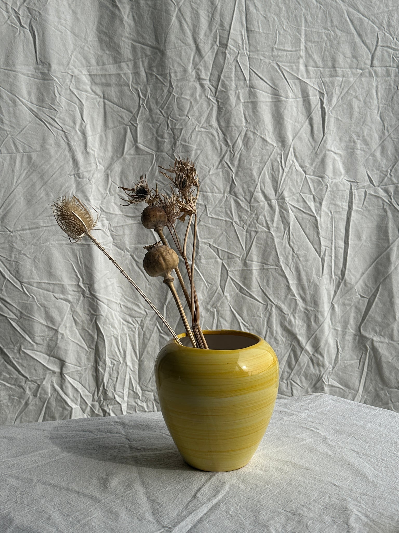 Petit vase jaune années 90