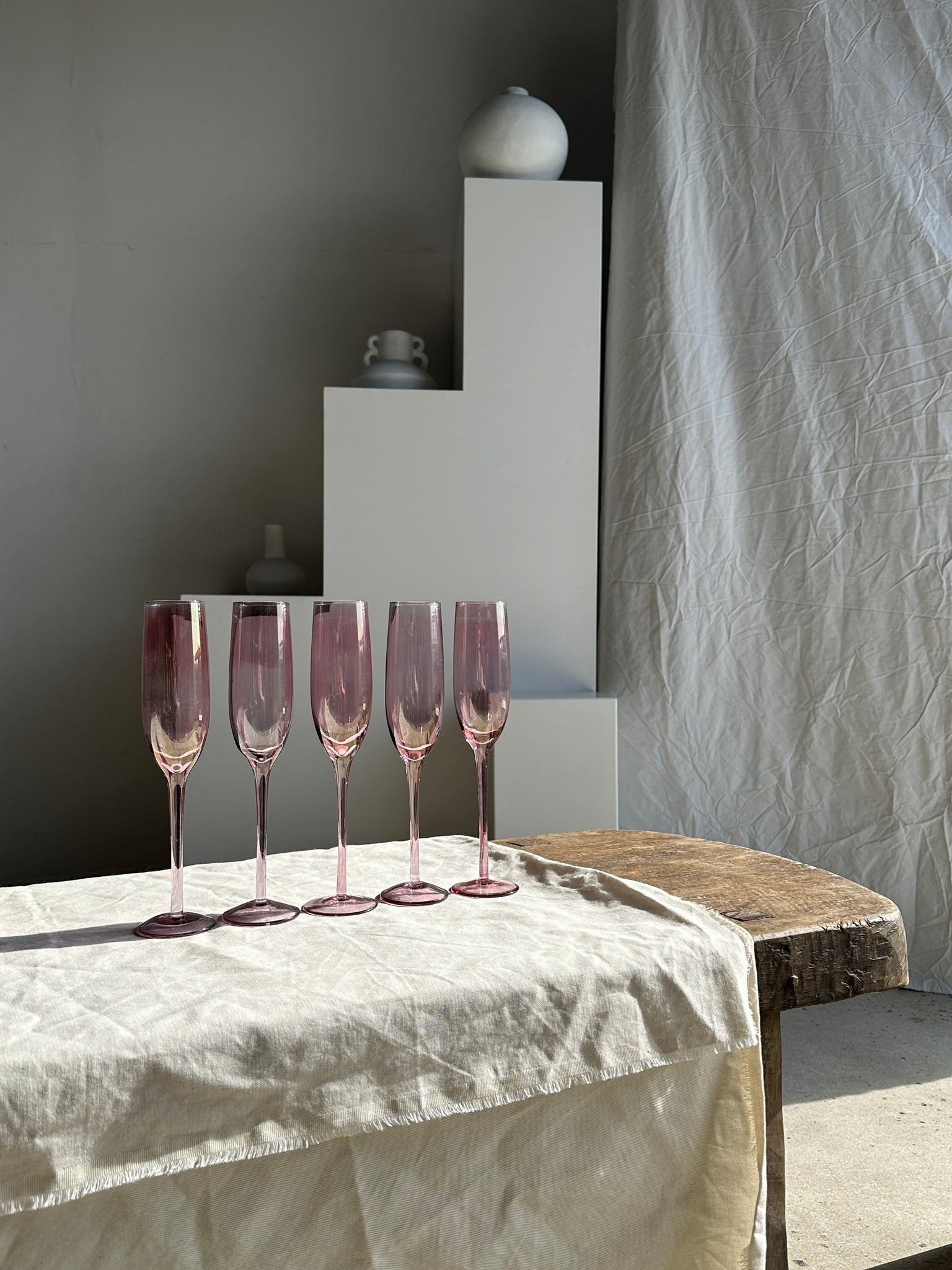 5 grandes flûtes à champagne rosées