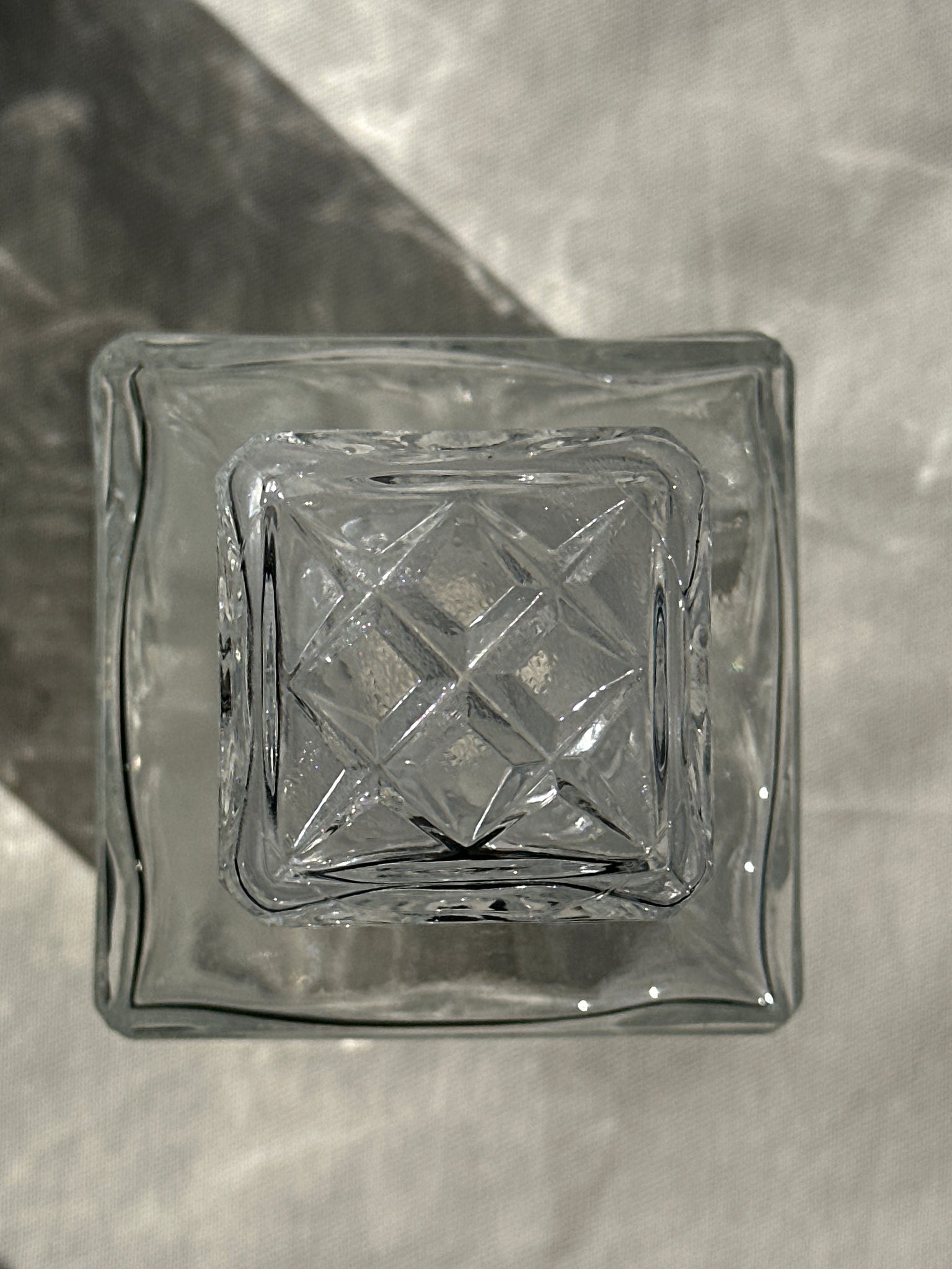 Carafe à whisky motif géométrique H23