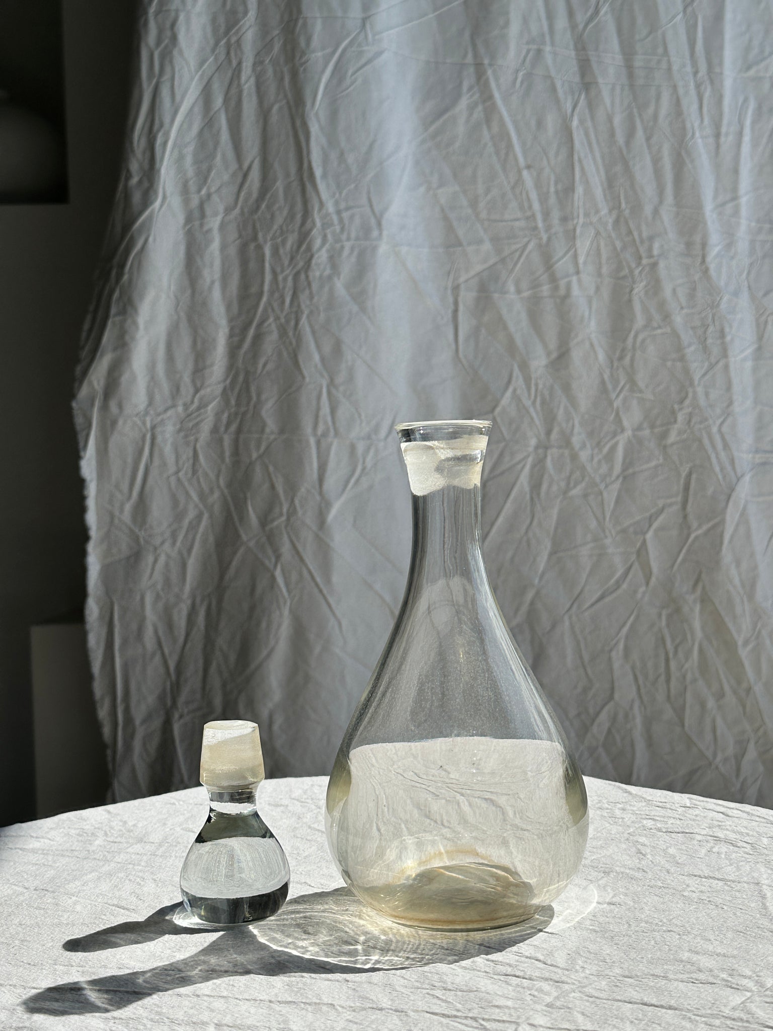 Carafe à décanter en verre lisse bouchon aplati