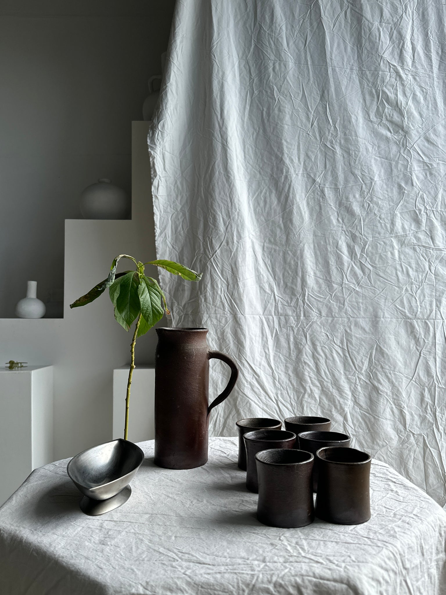 Ensemble de carafe et ses 6 mugs en terre cuite