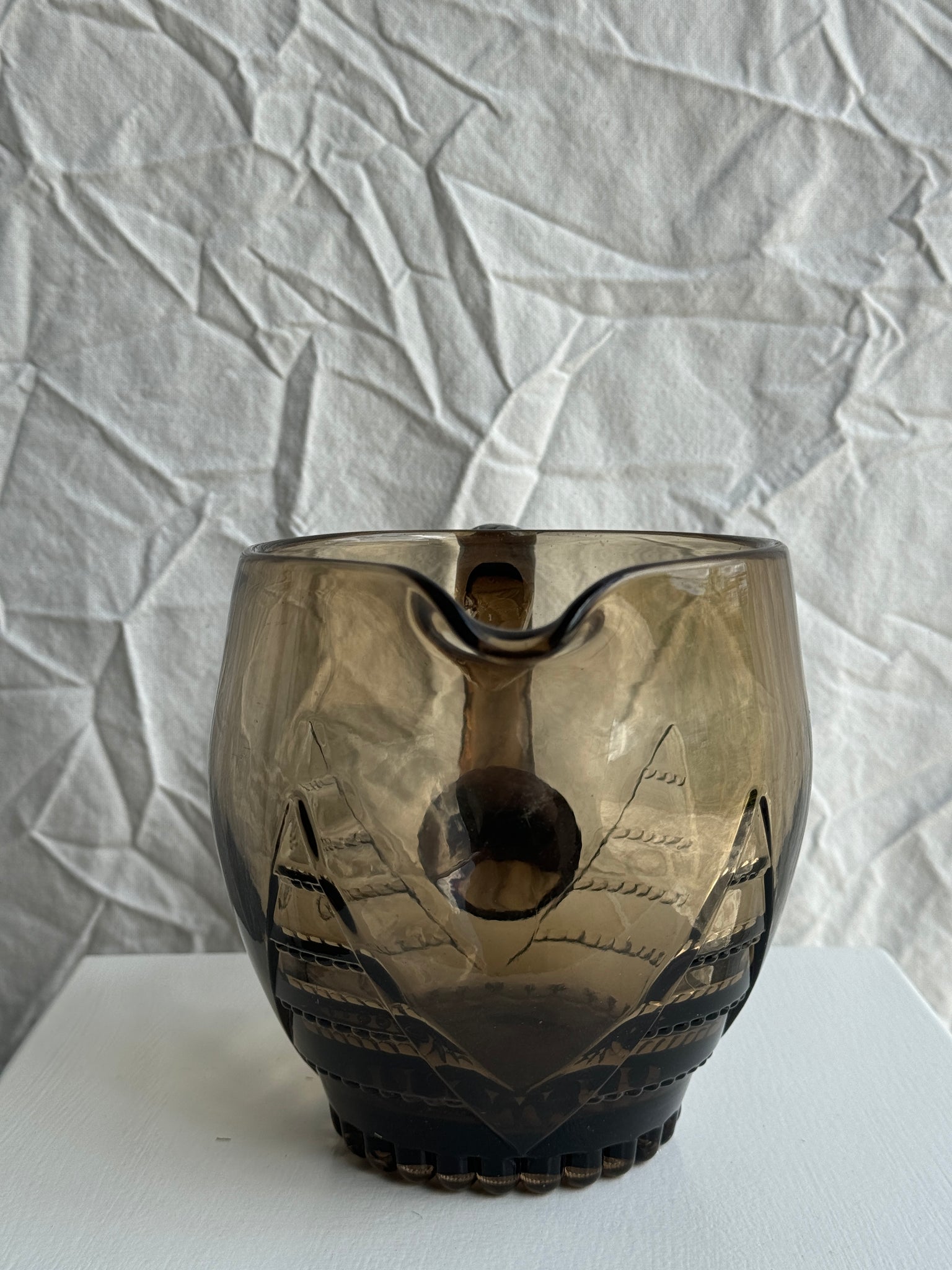 Carafe en verre fumé