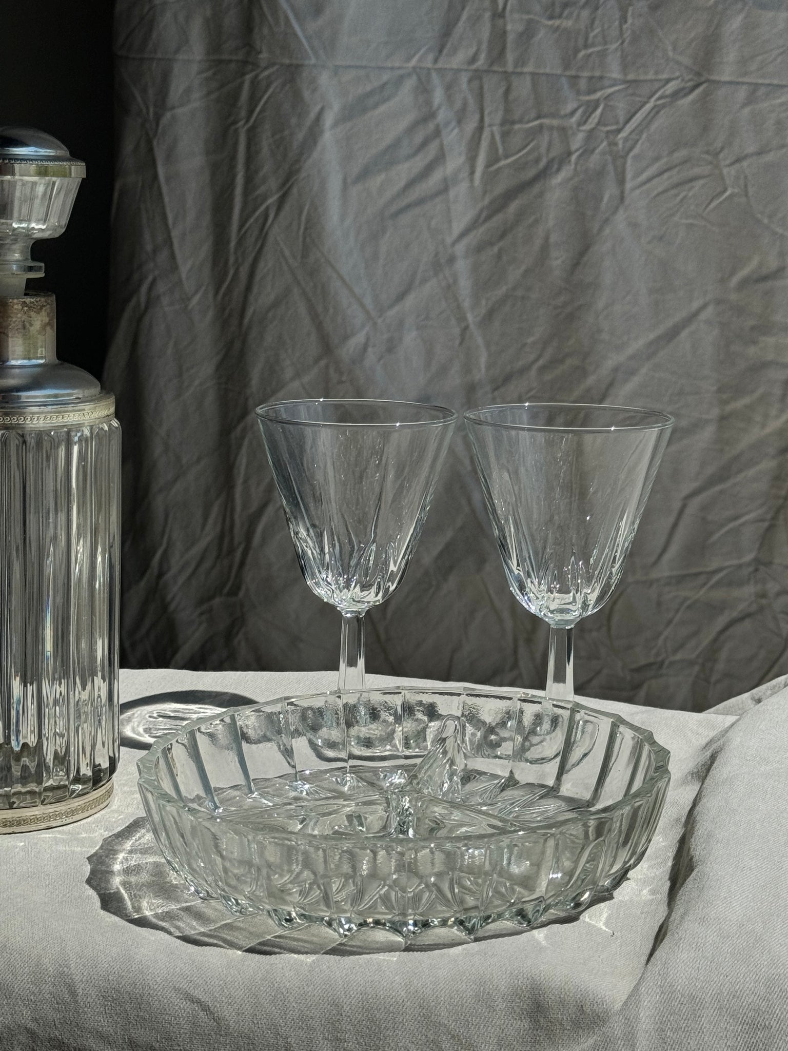 Petit plat ou cendrier en verre à compartiments classique D19