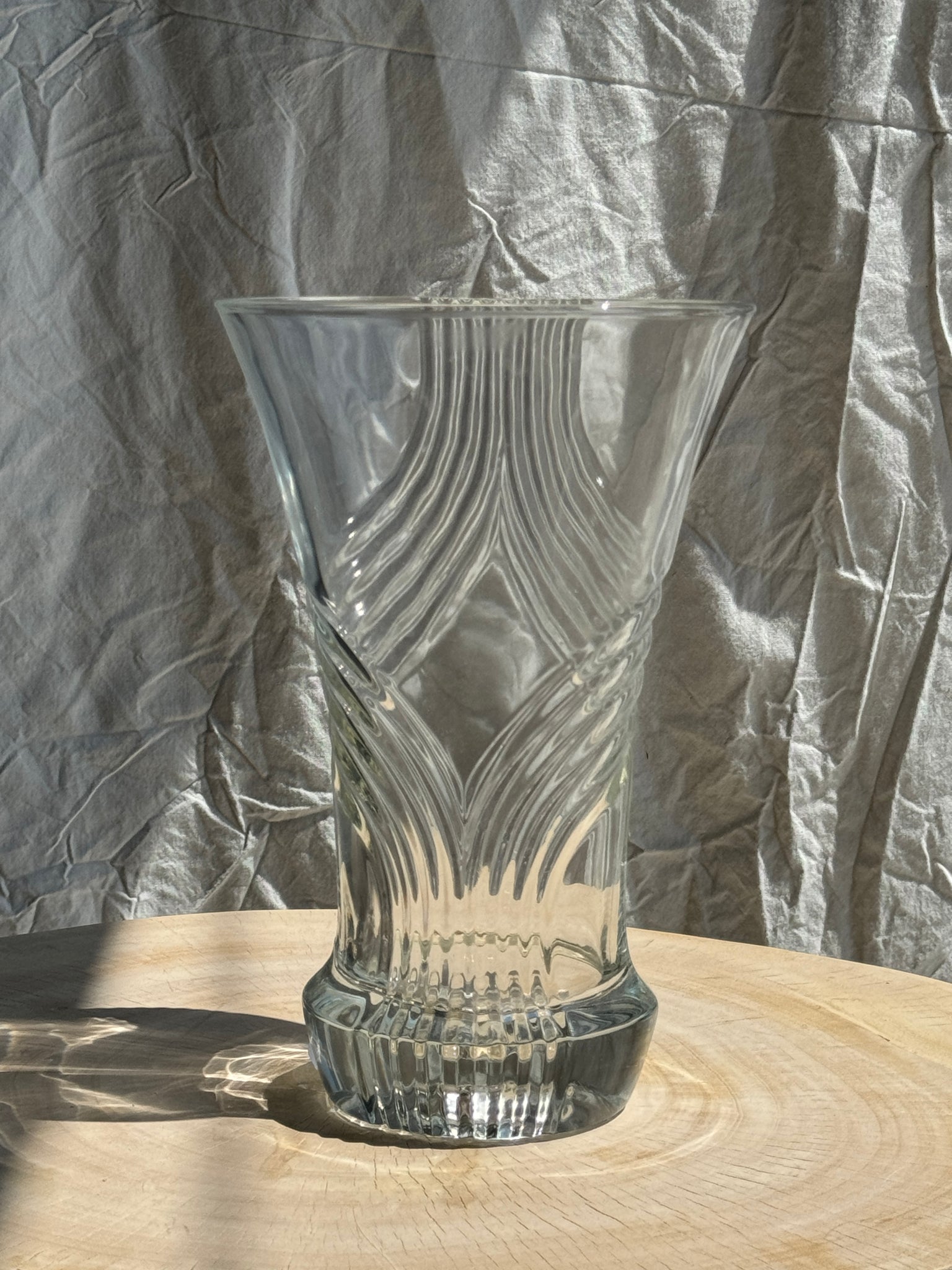 Grand vase en verre géométrique H30