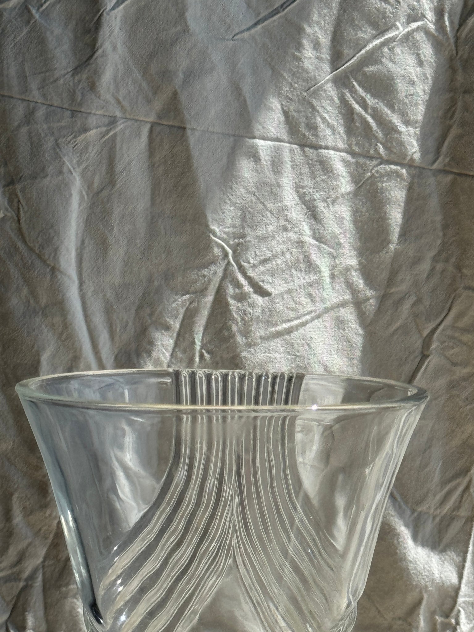 Grand vase en verre géométrique H30