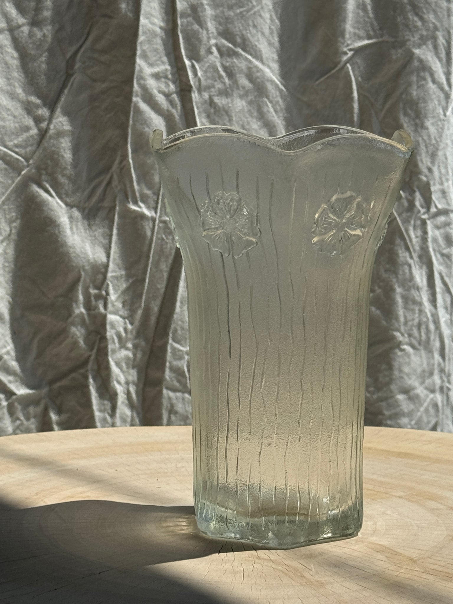 Vase en verre vintage à motifs de fleurs stylisées col évasé H22