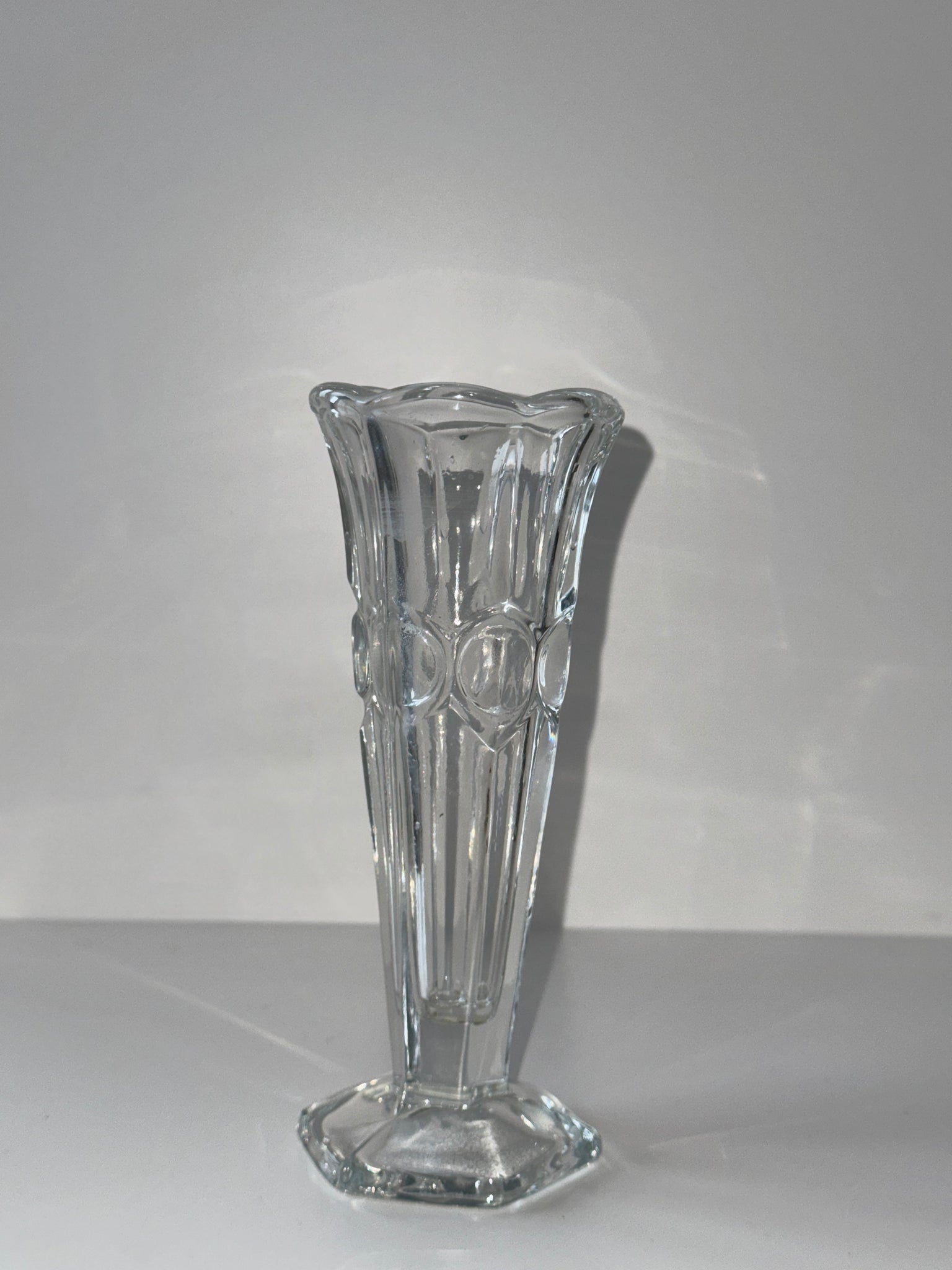 Petit vase en verre classique soliflore H16