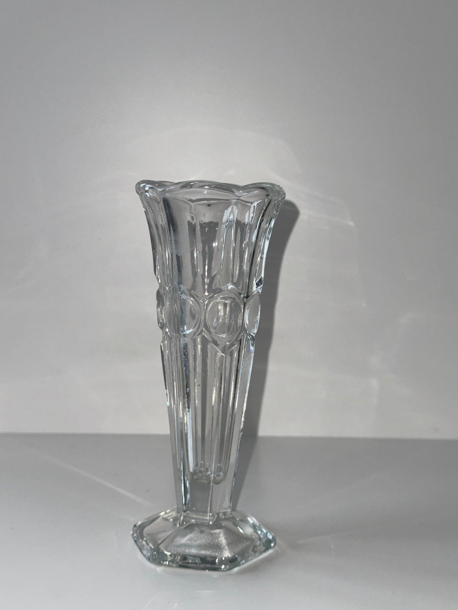 Petit vase en verre classique soliflore H16