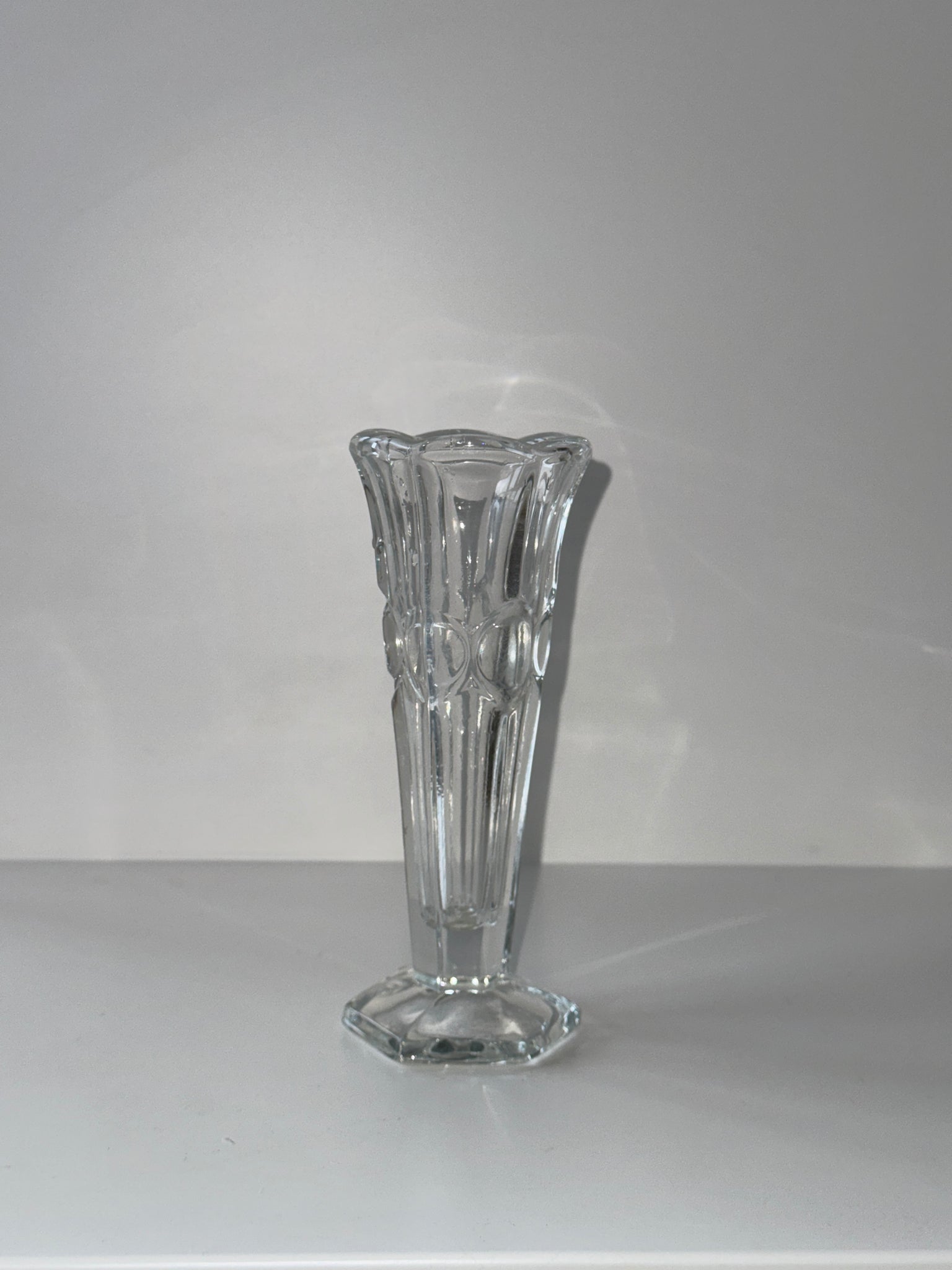 Petit vase en verre classique soliflore H16