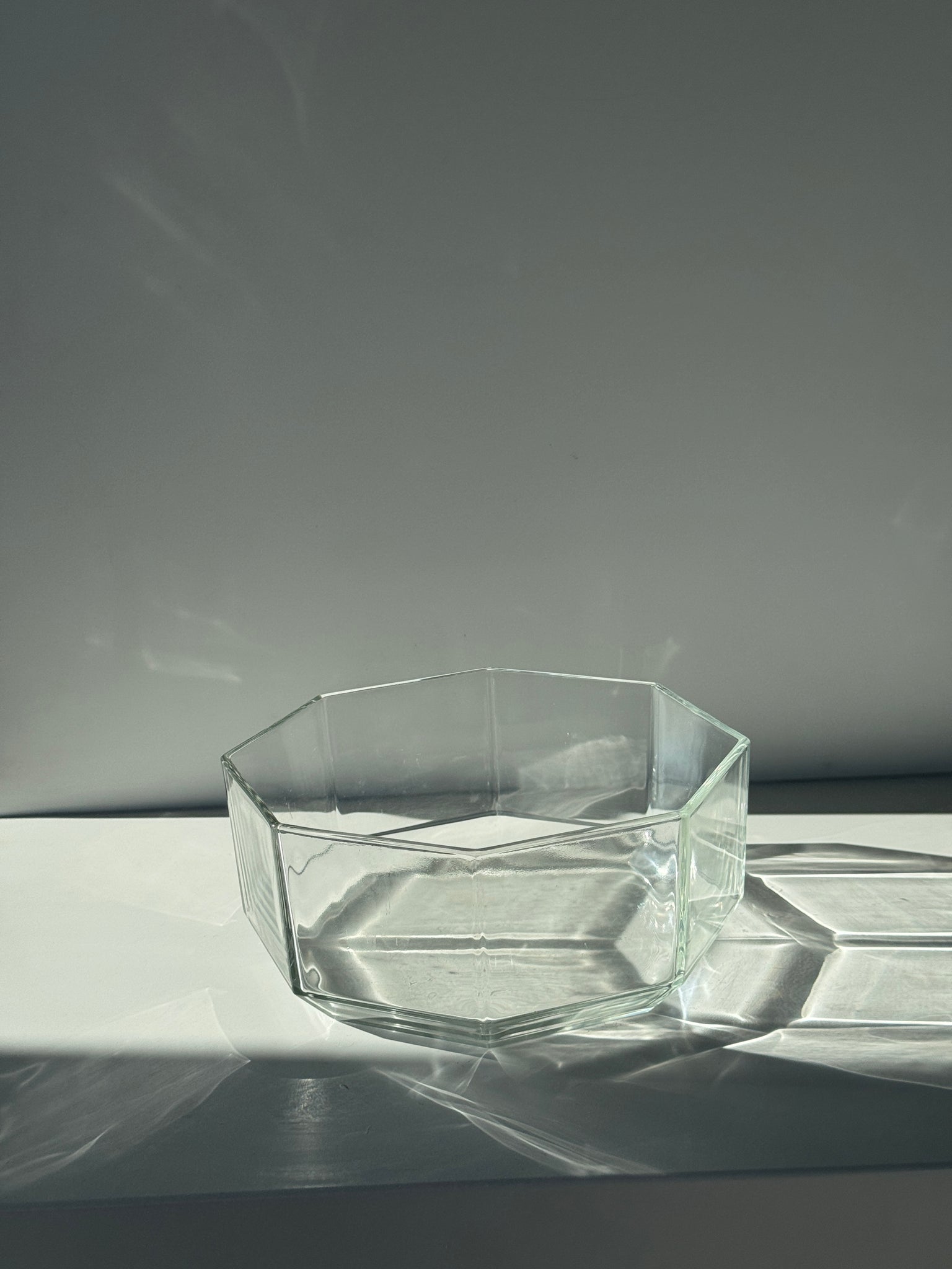 Grande coupe en verre octogonale L17,5