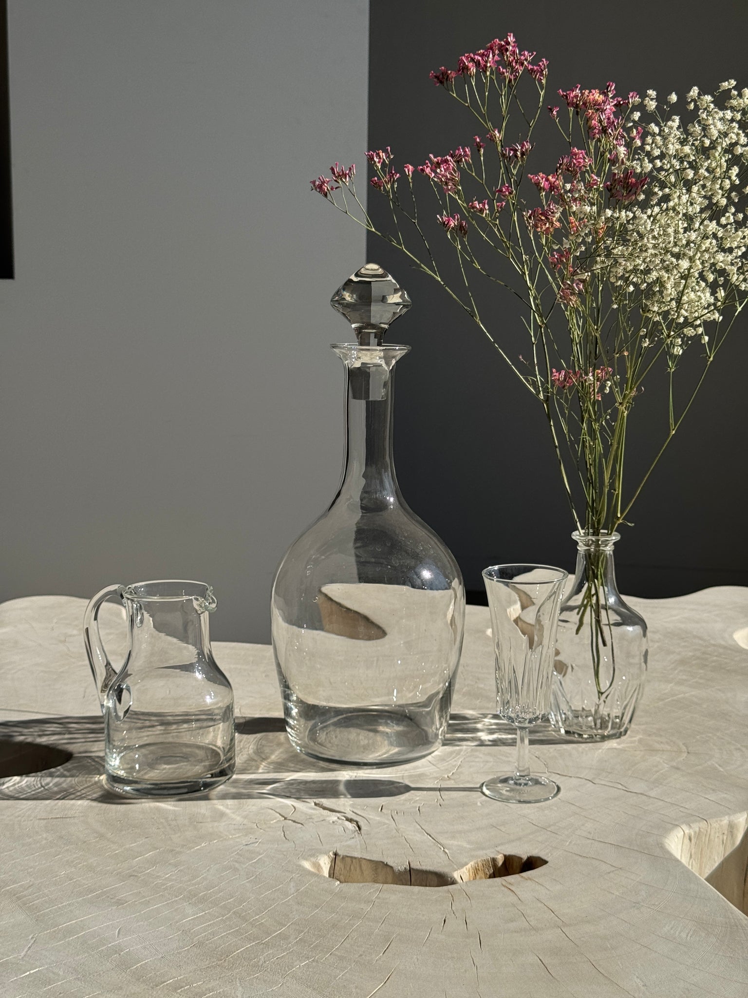 Petit flacon en verre avec bouchon