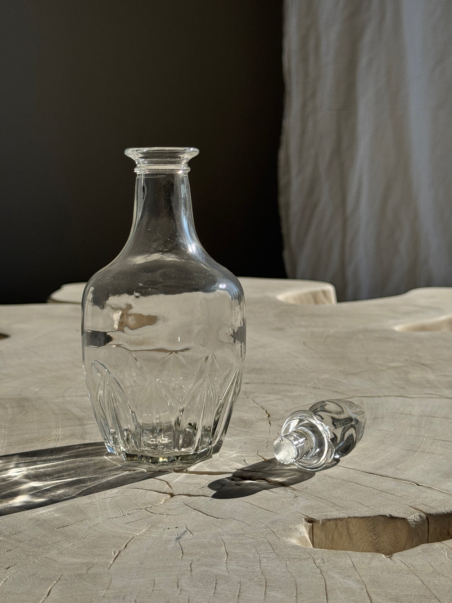 Petit flacon en verre avec bouchon
