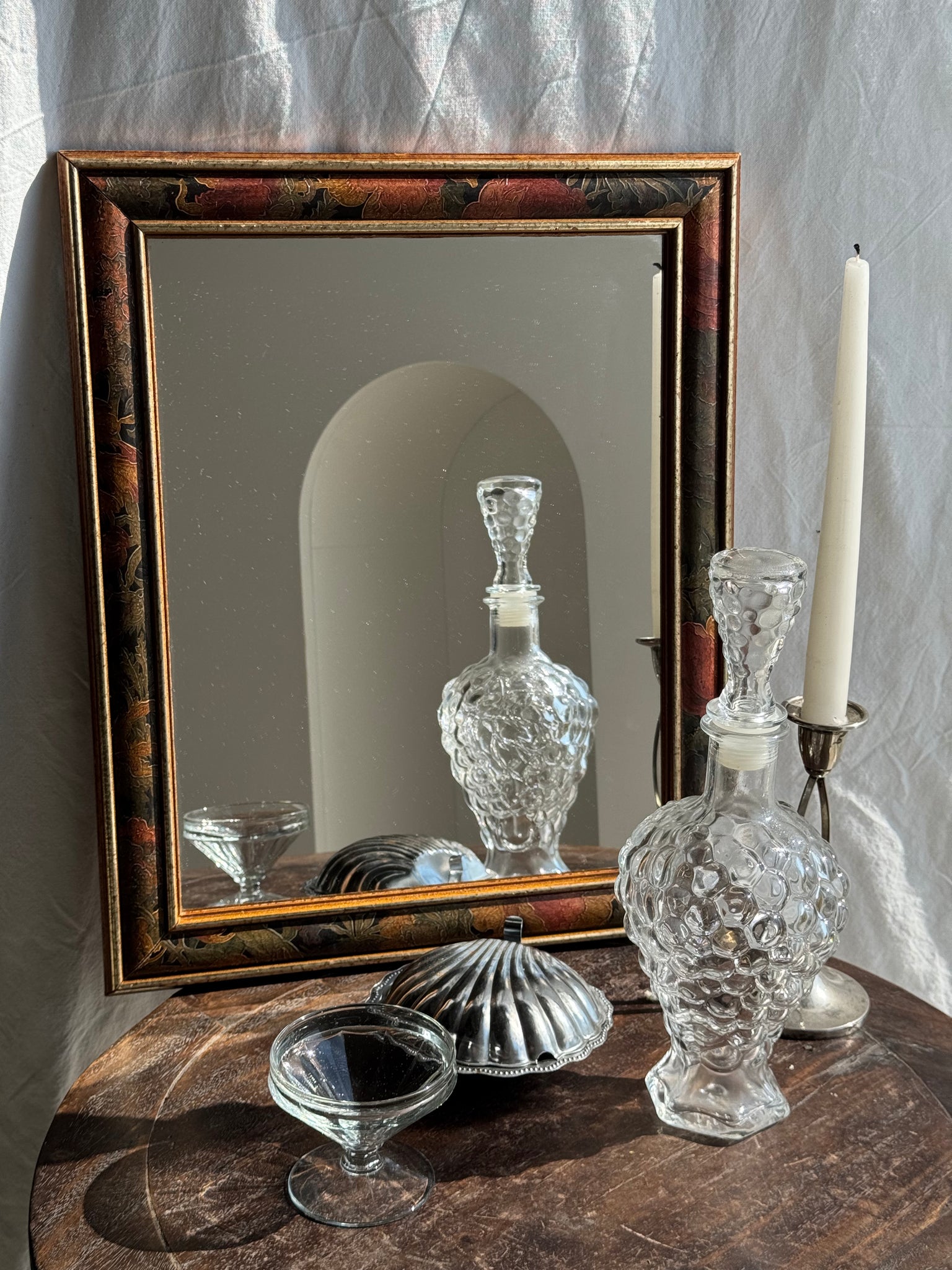 Petit miroir vintage encadrement fleuri et doré H43,5