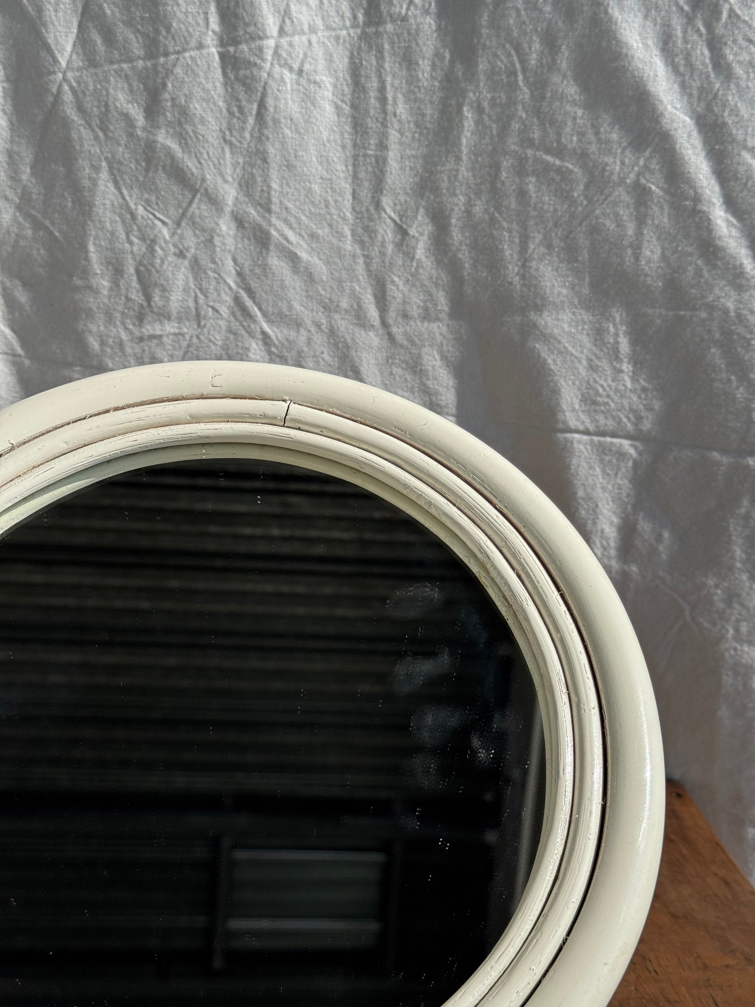 Petit miroir circulaire à fixer ou à poser blanc D29
