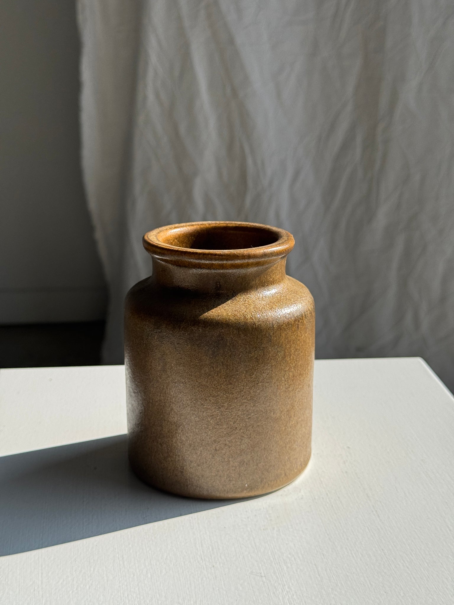 Pot à moutarde ancien brun en grès H12,5