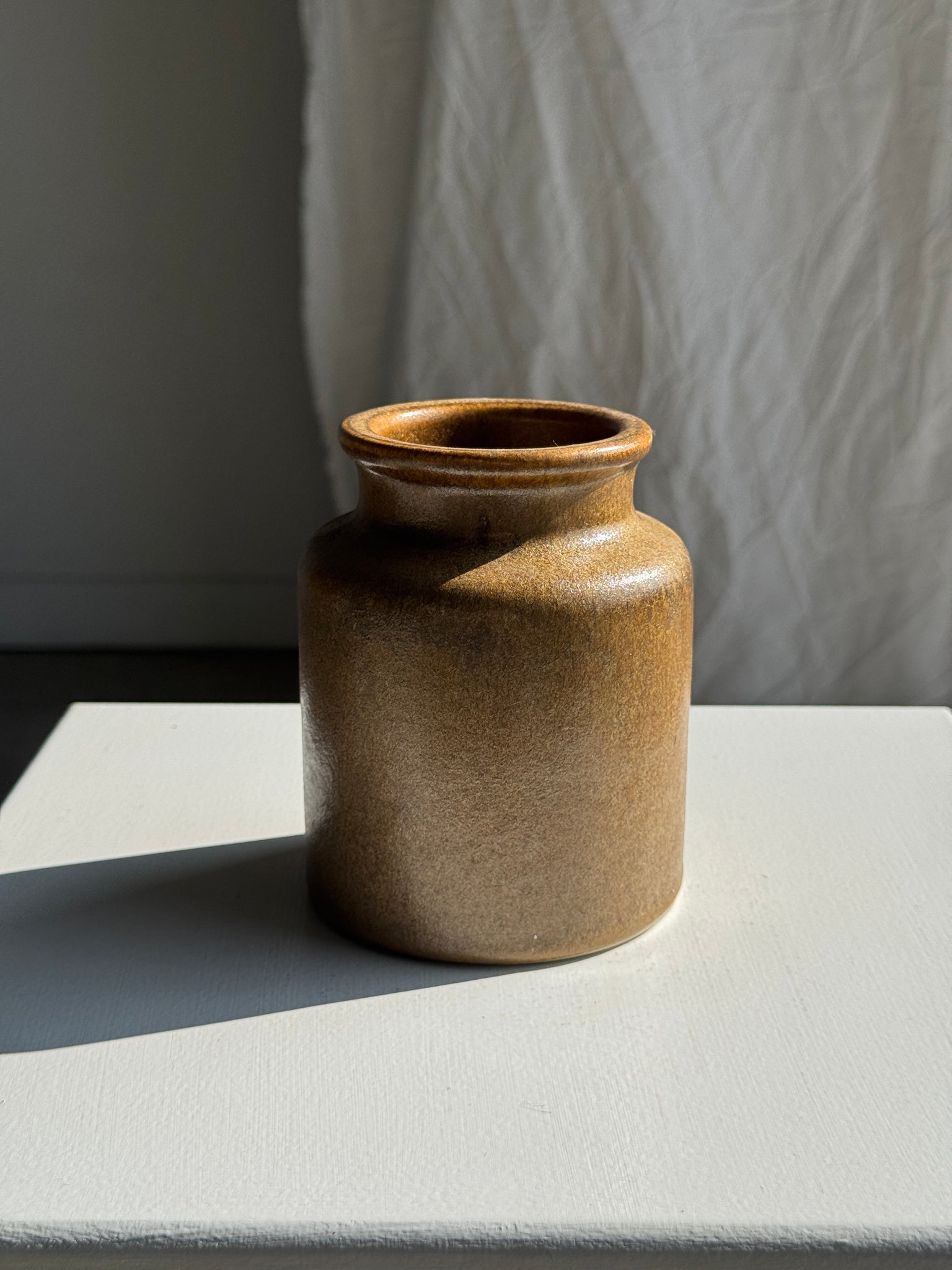 Pot à moutarde ancien brun en grès H12,5