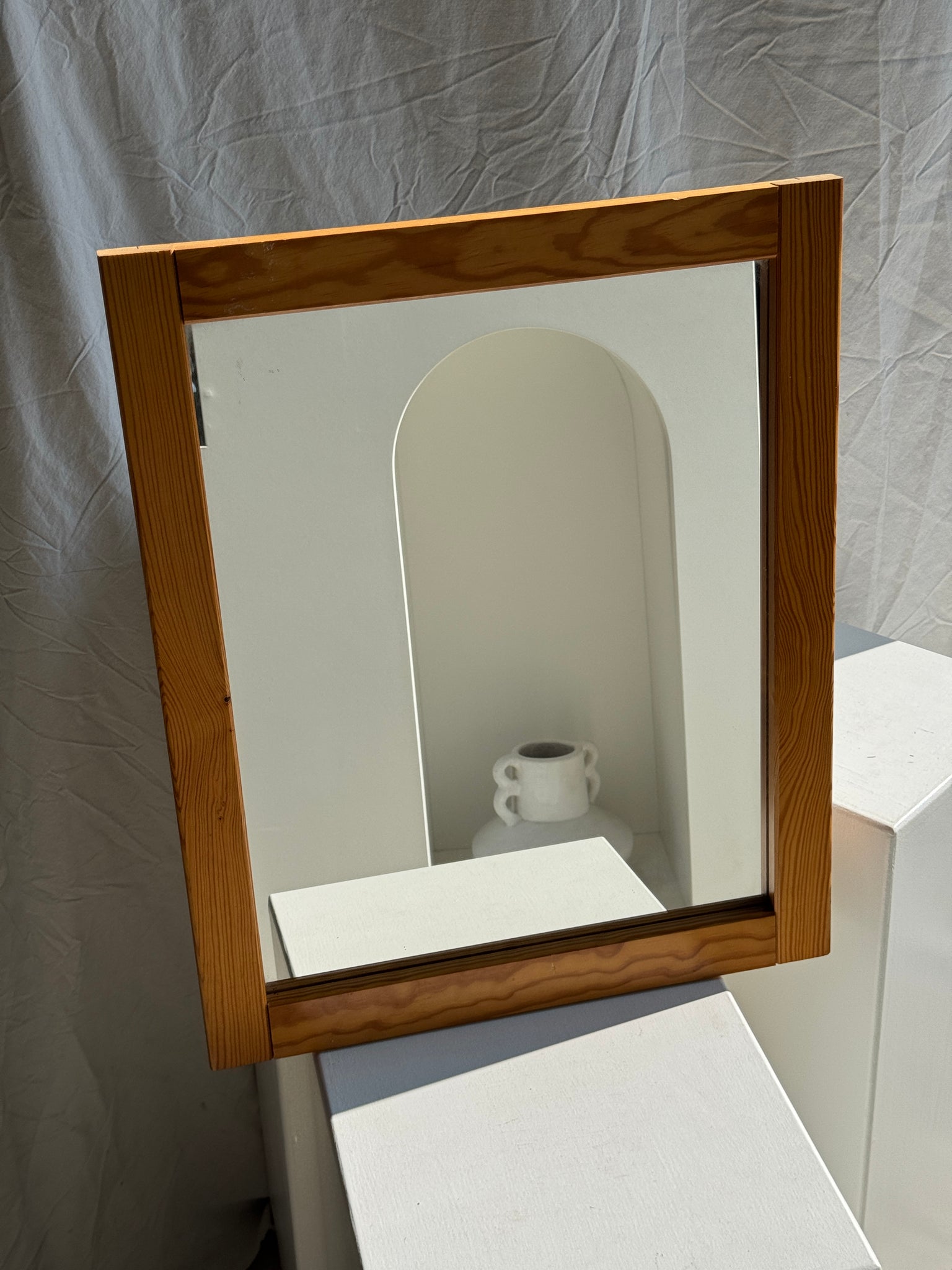 Petit miroir en pin rectangulaire 55x45