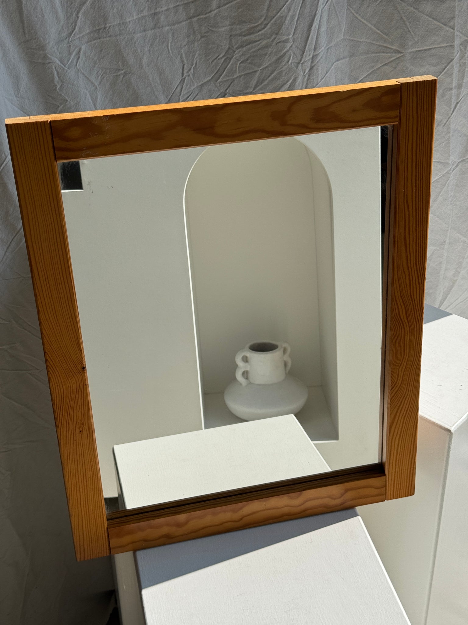 Petit miroir en pin rectangulaire 55x45
