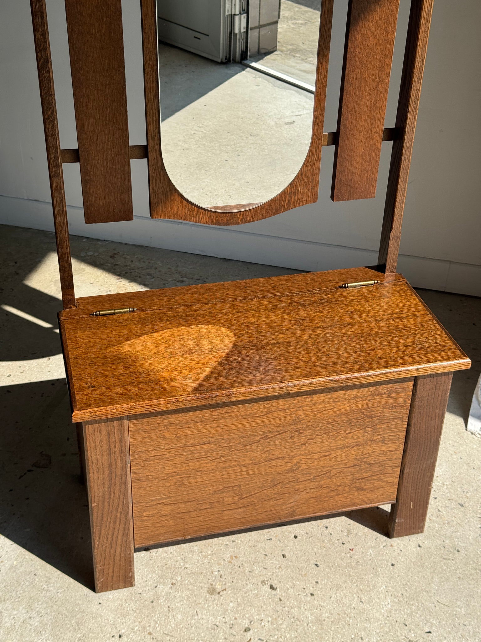 Meuble porte-manteau avec miroir, patères et petit coffre H182 L65 P33