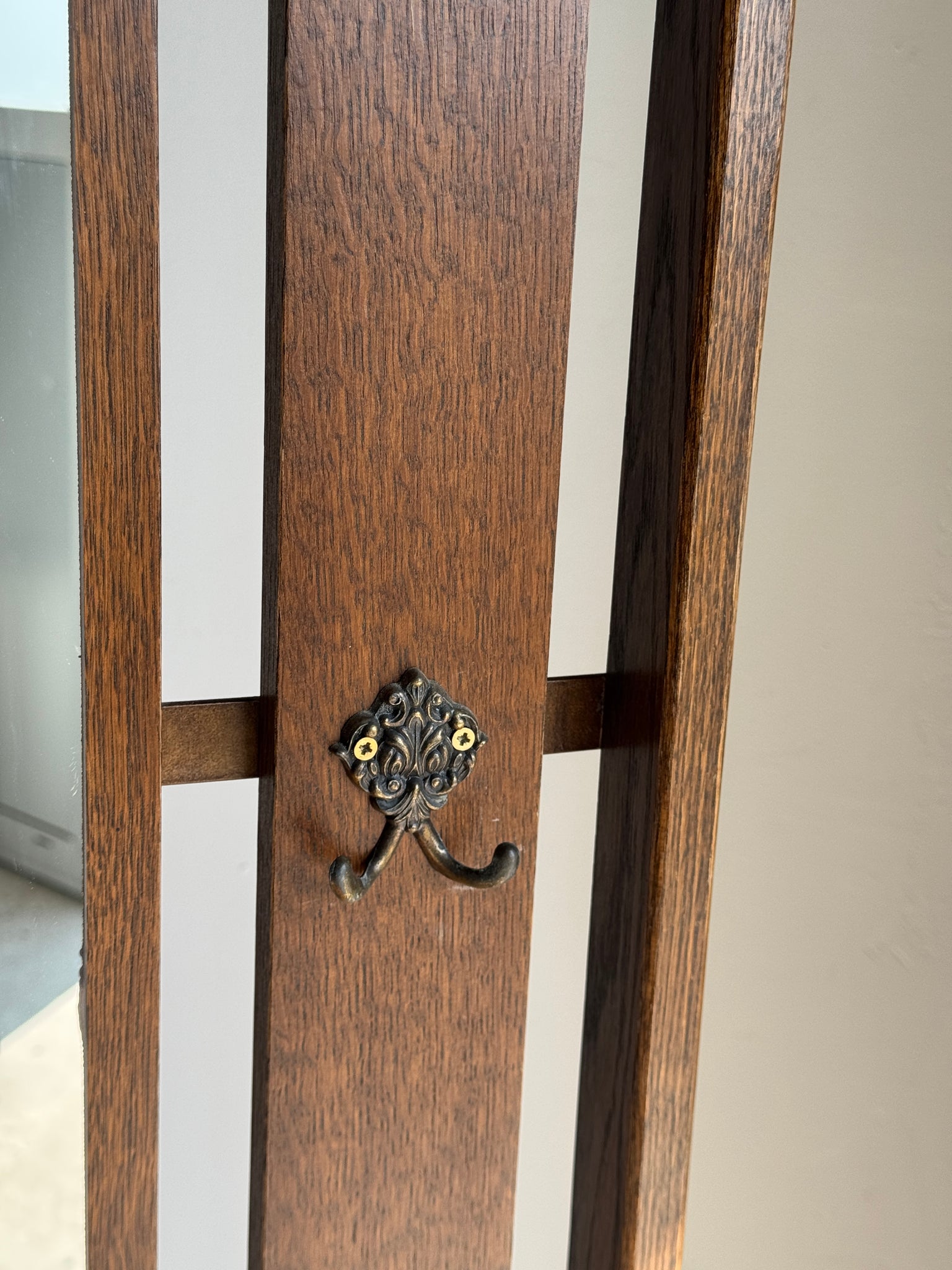 Meuble porte-manteau avec miroir, patères et petit coffre H182 L65 P33