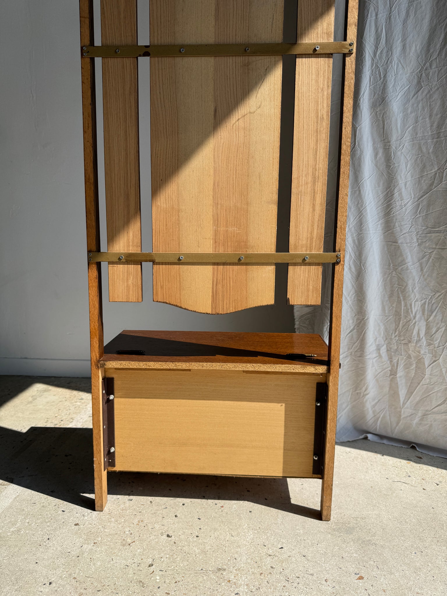 Meuble porte-manteau avec miroir, patères et petit coffre H182 L65 P33