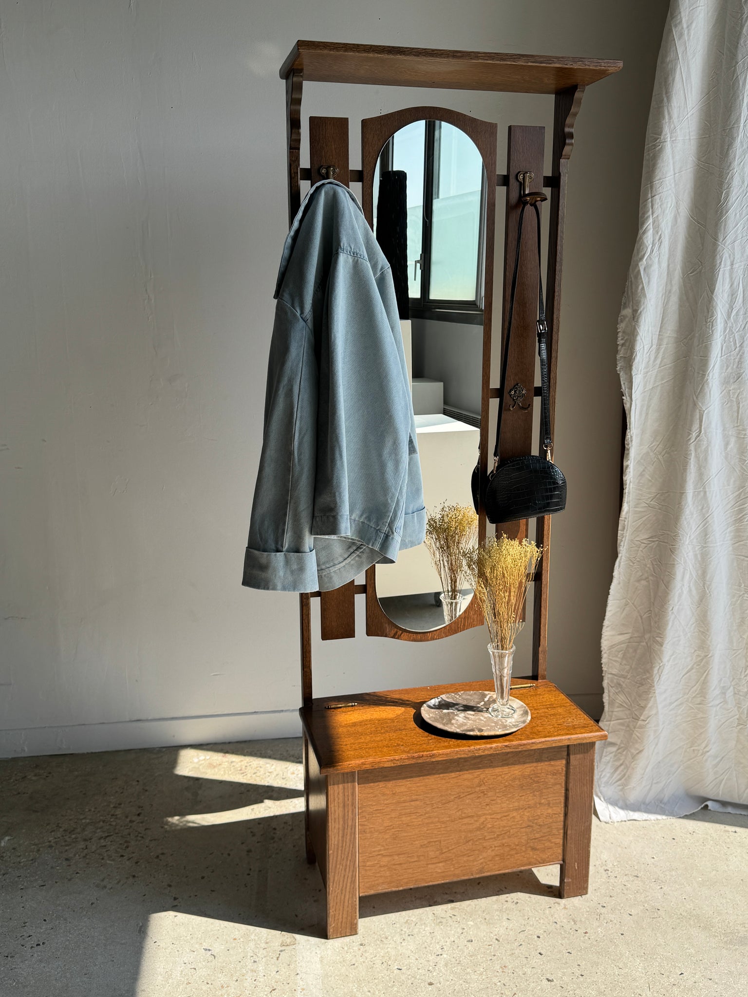 Meuble porte-manteau avec miroir, patères et petit coffre H182 L65 P33
