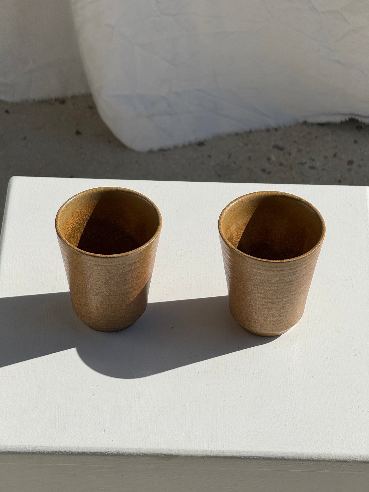Paire de tasses en grès Digoin