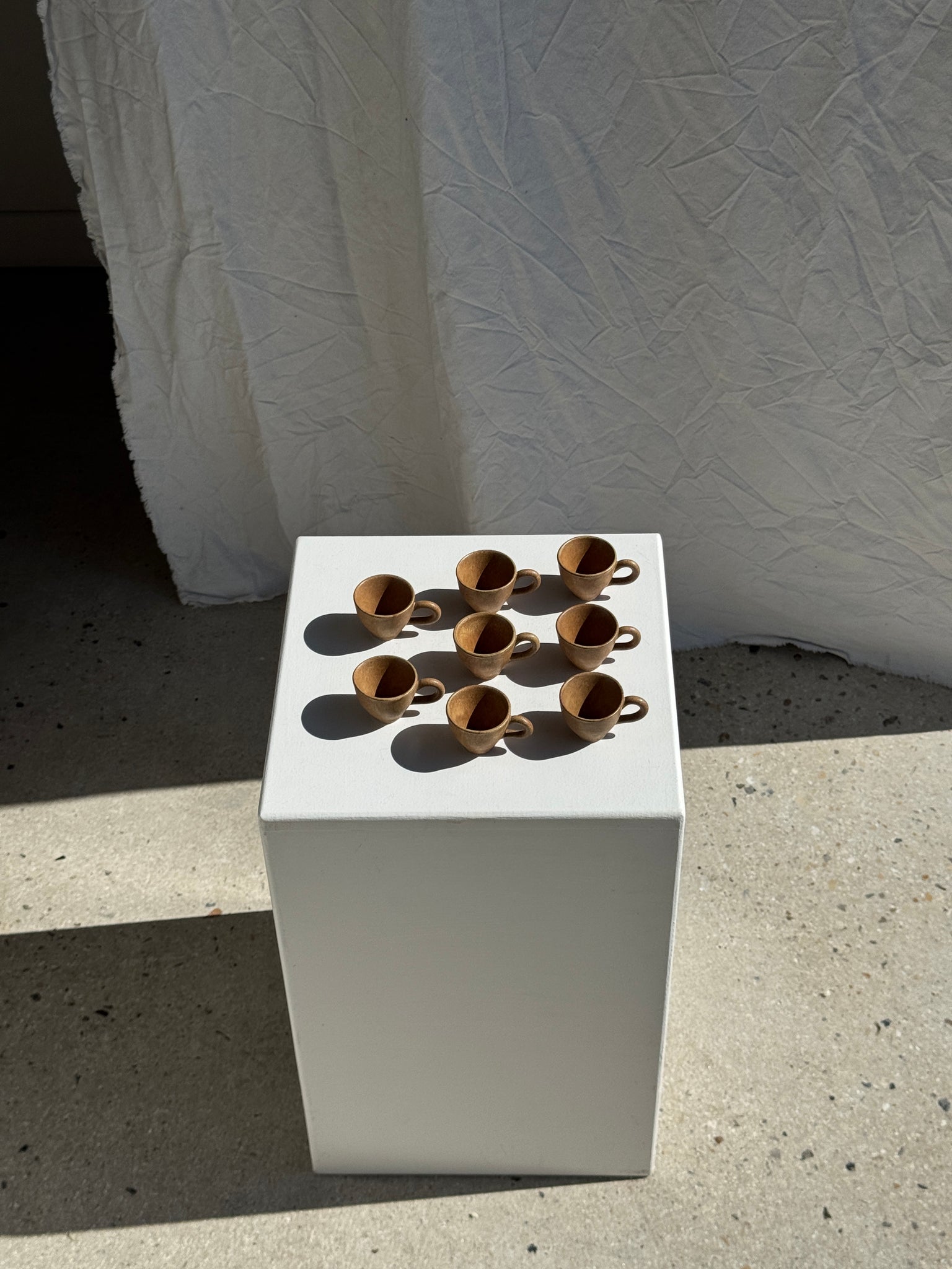 Lot de 8 mini tasses en grès D4,5
