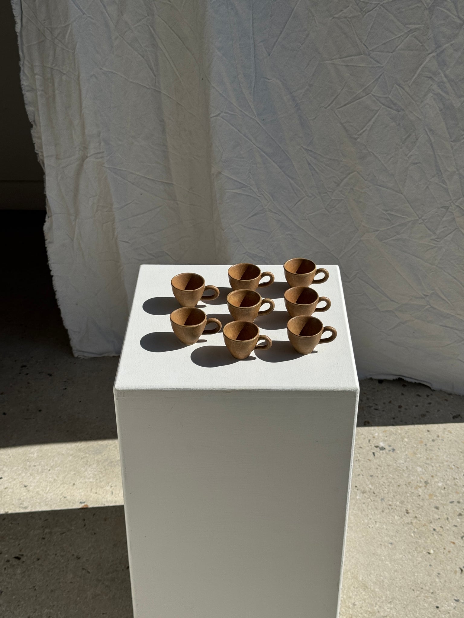 Lot de 8 mini tasses en grès D4,5