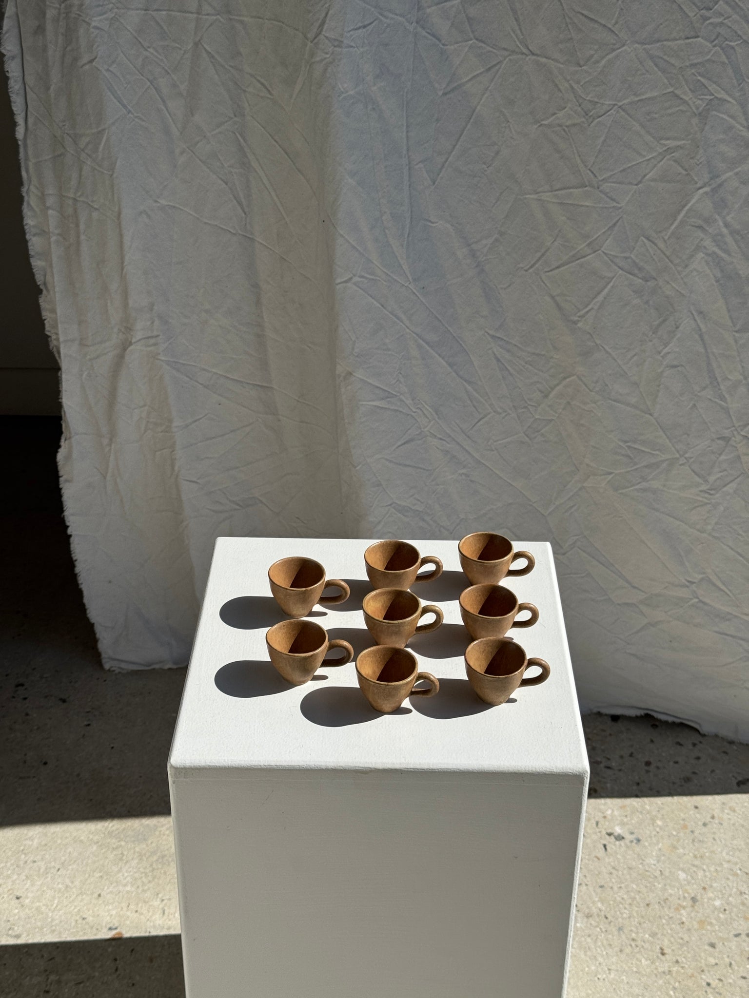 Lot de 8 mini tasses en grès D4,5