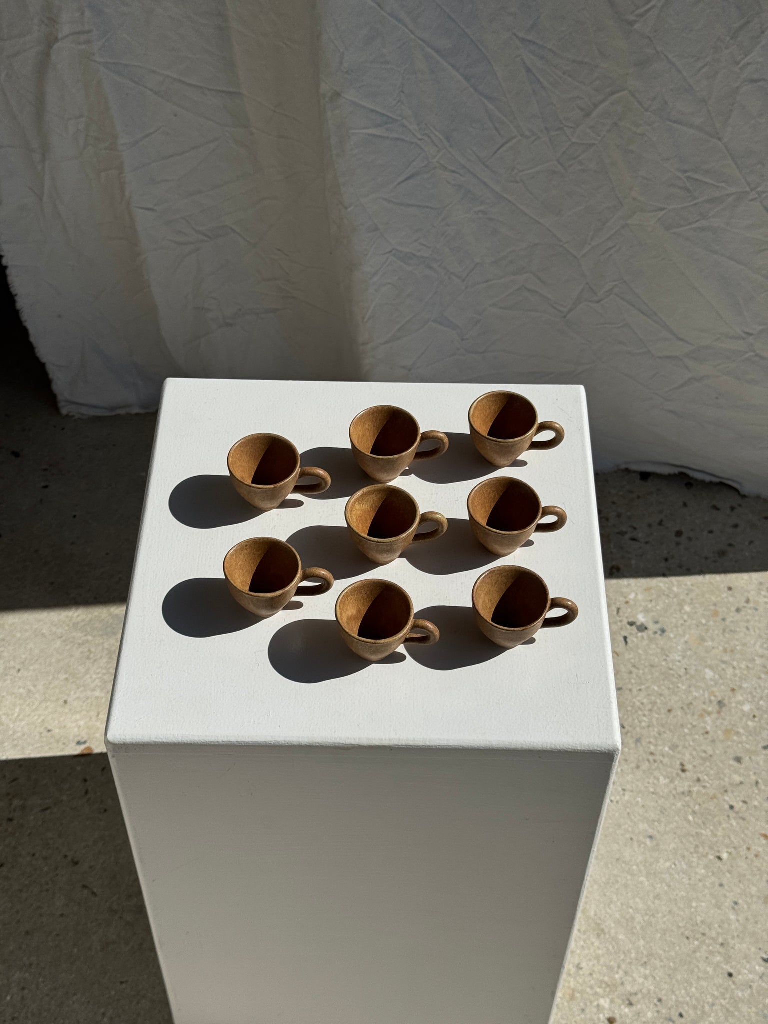 Lot de 8 mini tasses en grès D4,5