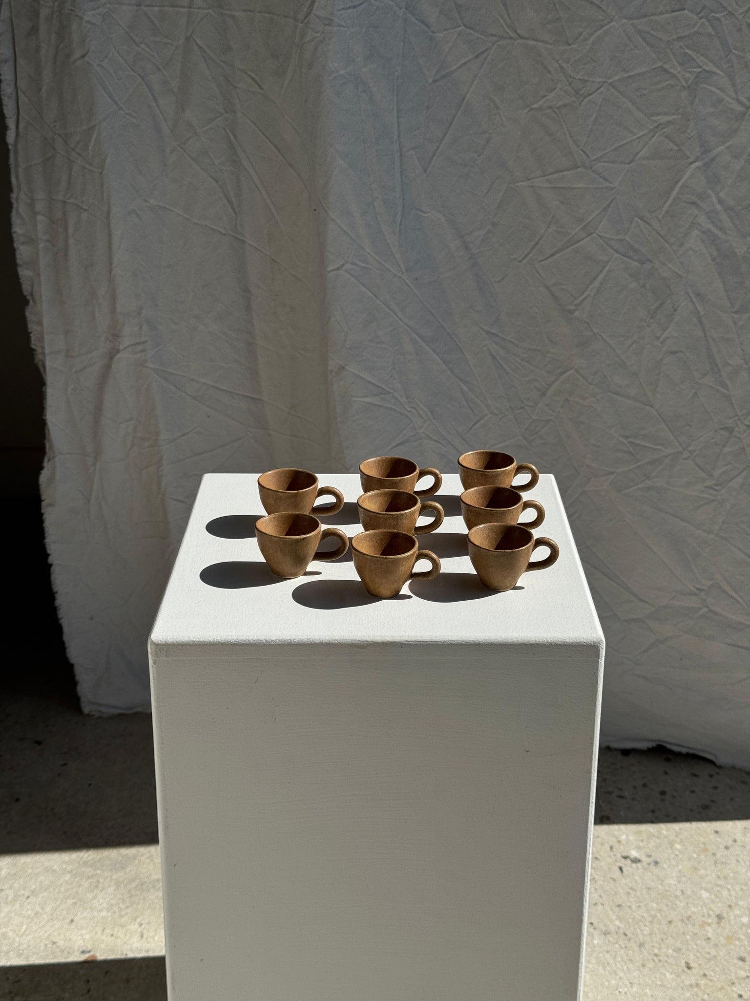 Lot de 8 mini tasses en grès D4,5