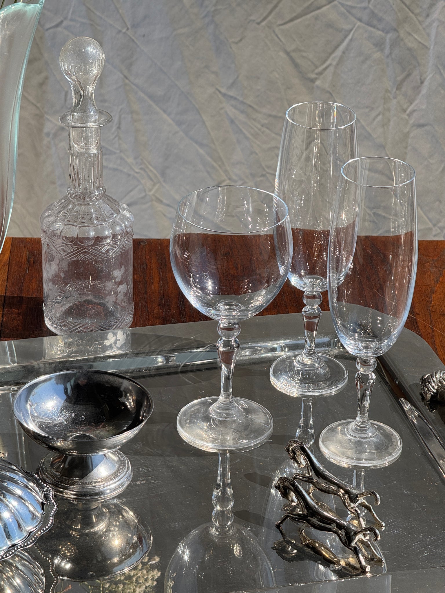 Lot de 5 verres à vin en cristal de bohème pied boule H16