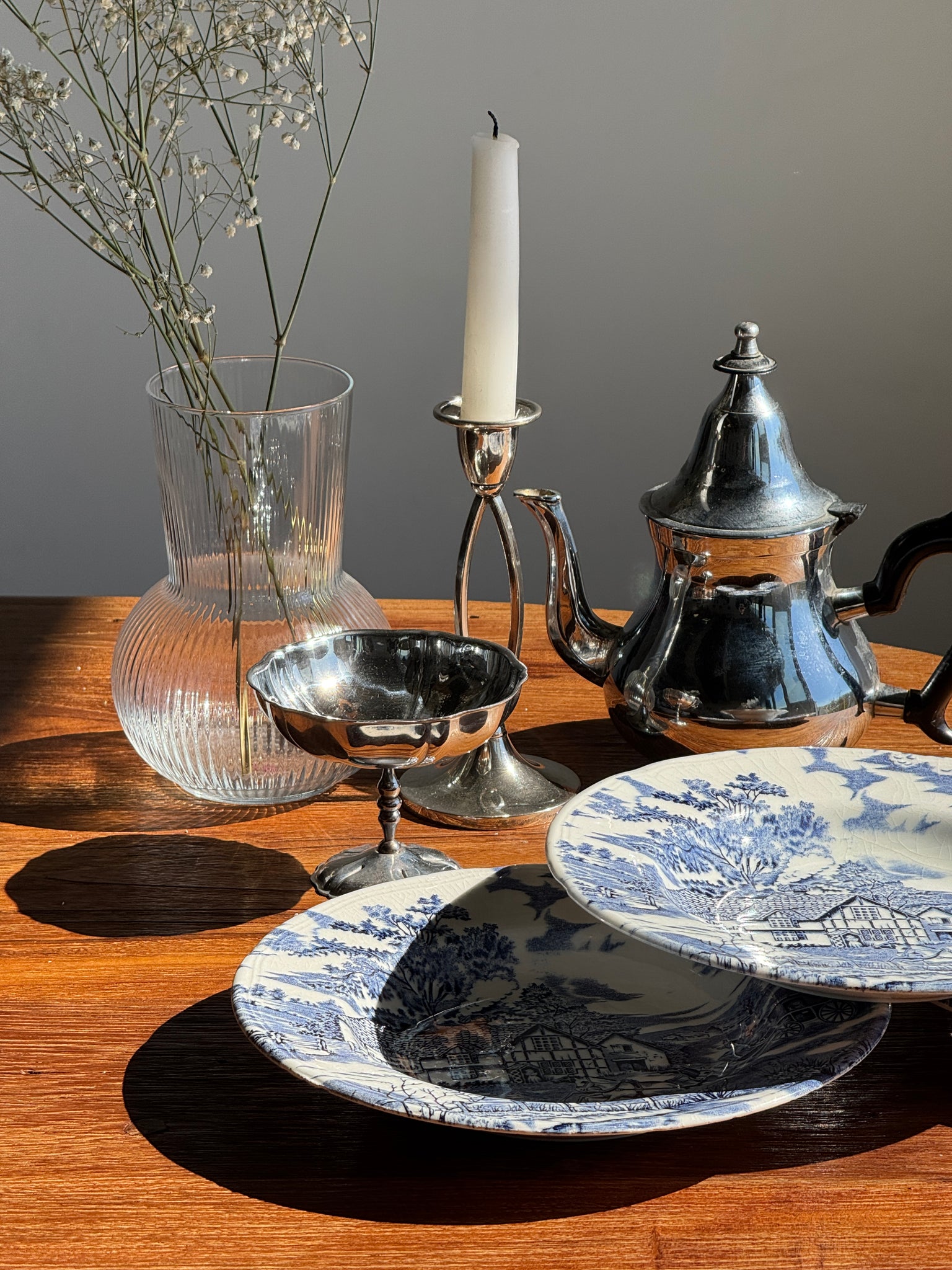 Lot de 5 assiettes anglaises bleues D23