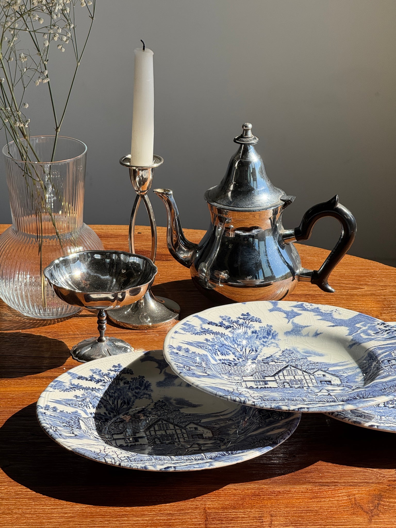 Lot de 5 assiettes anglaises bleues D23
