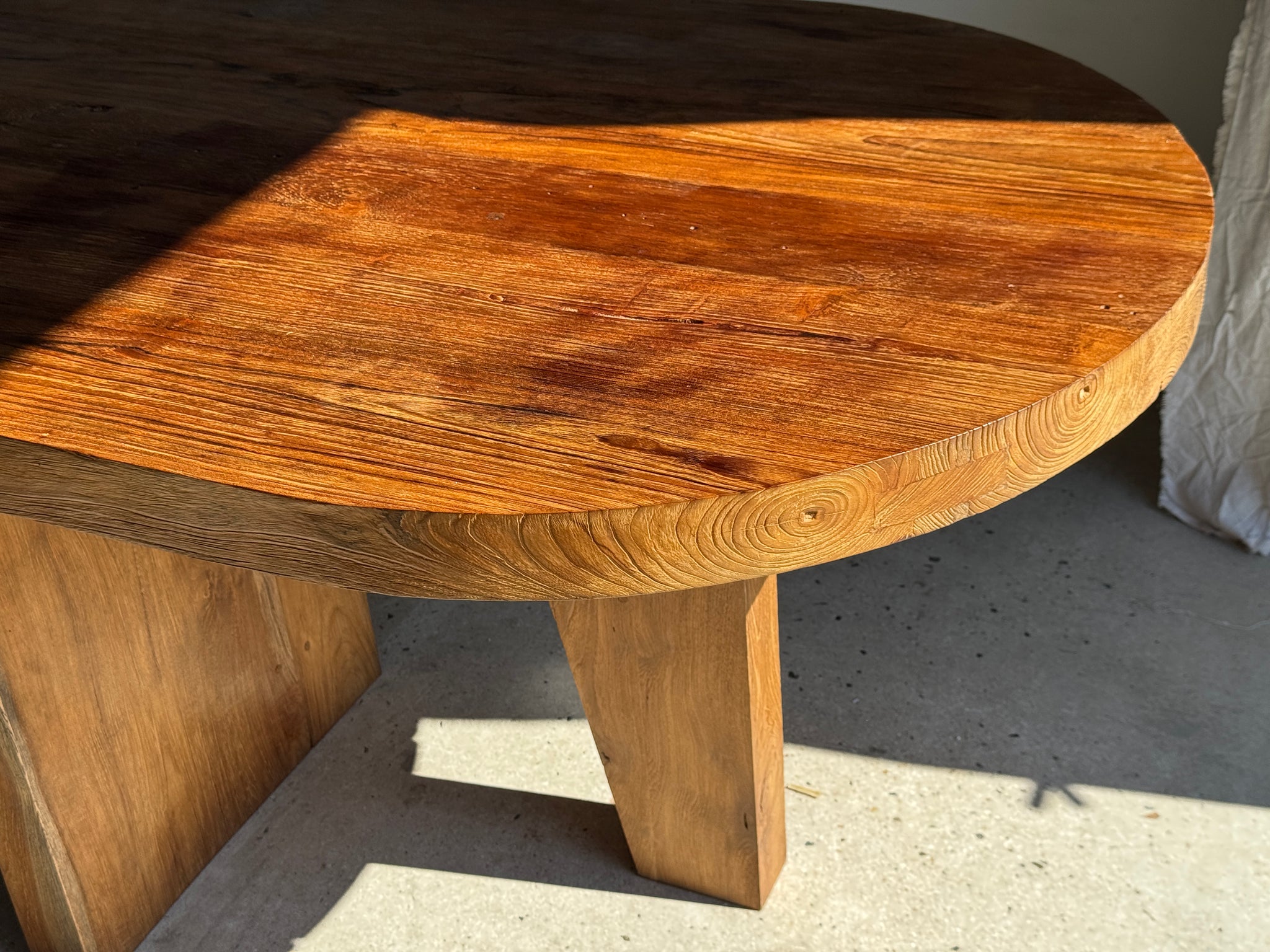 Immense table en teck massif 2m10x1m
