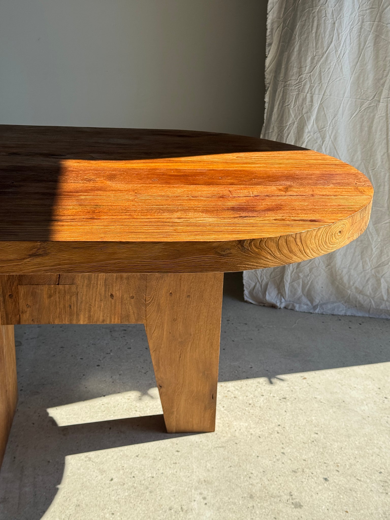 Immense table en teck massif 2m10x1m