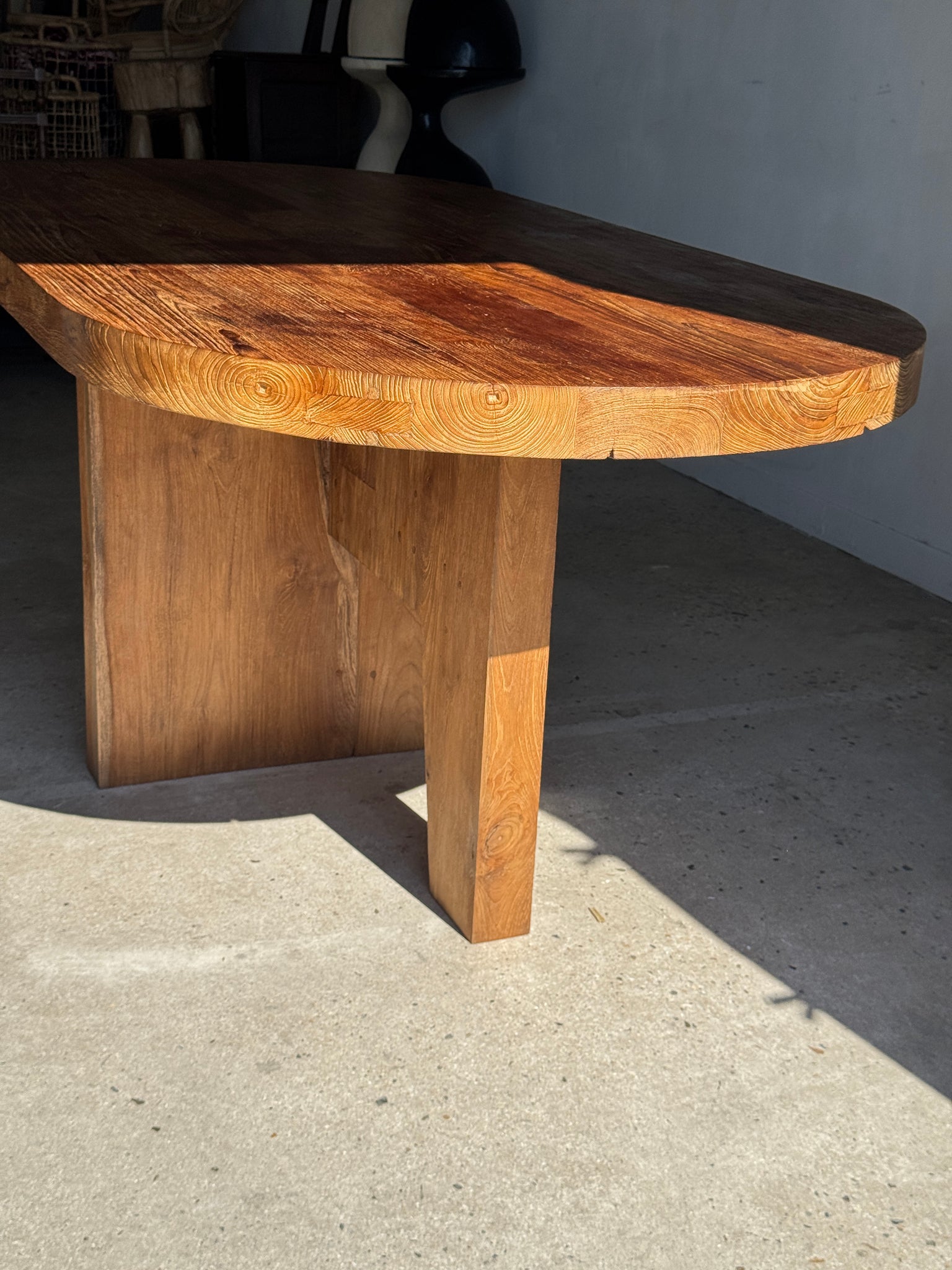 Immense table en teck massif 2m10x1m
