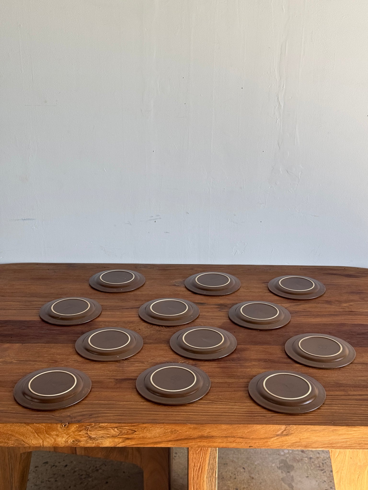 Lot de 12 assiettes à dessert en grès Niderville
