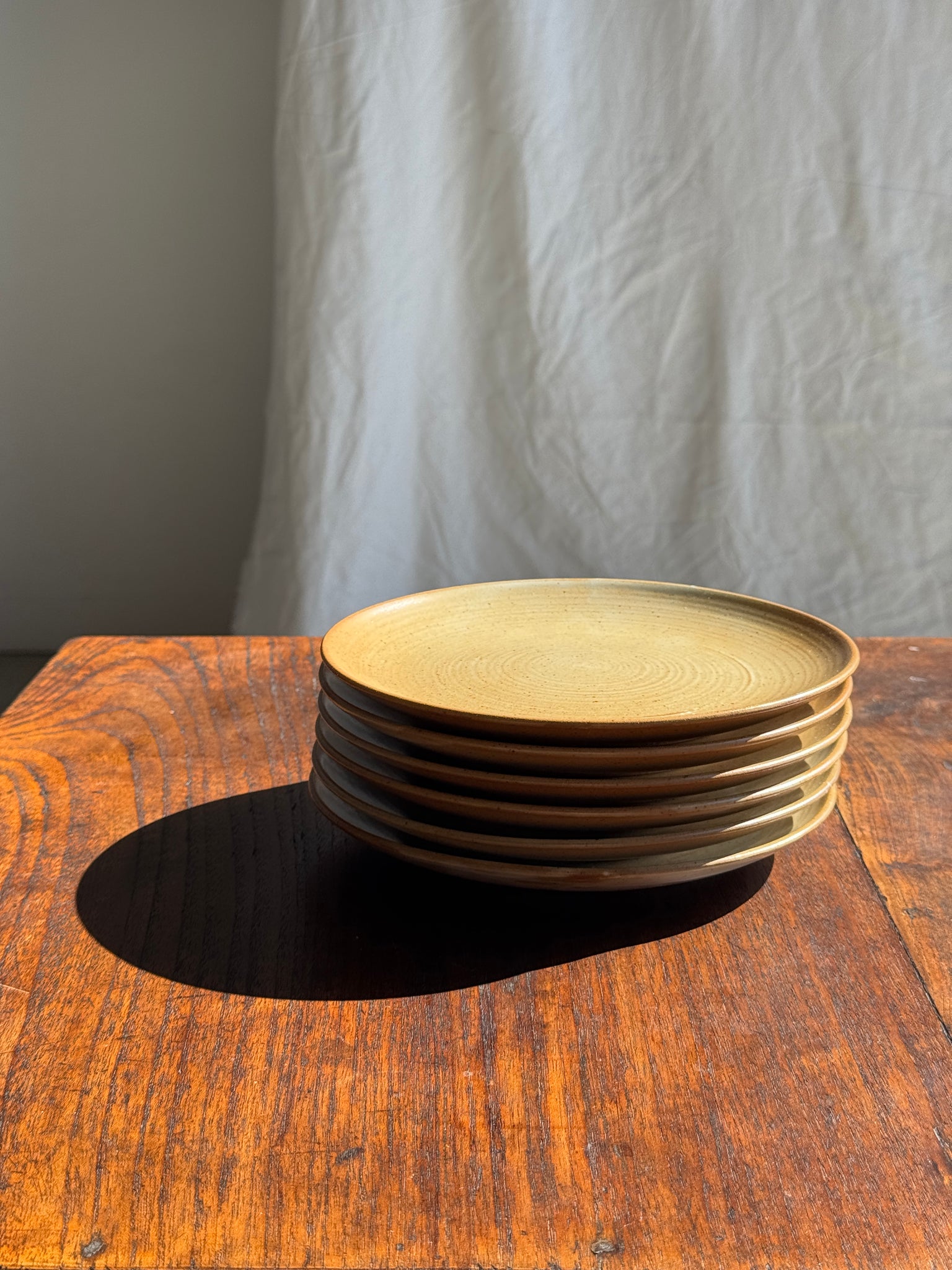 Lot de 6 assiettes à dessert en grès