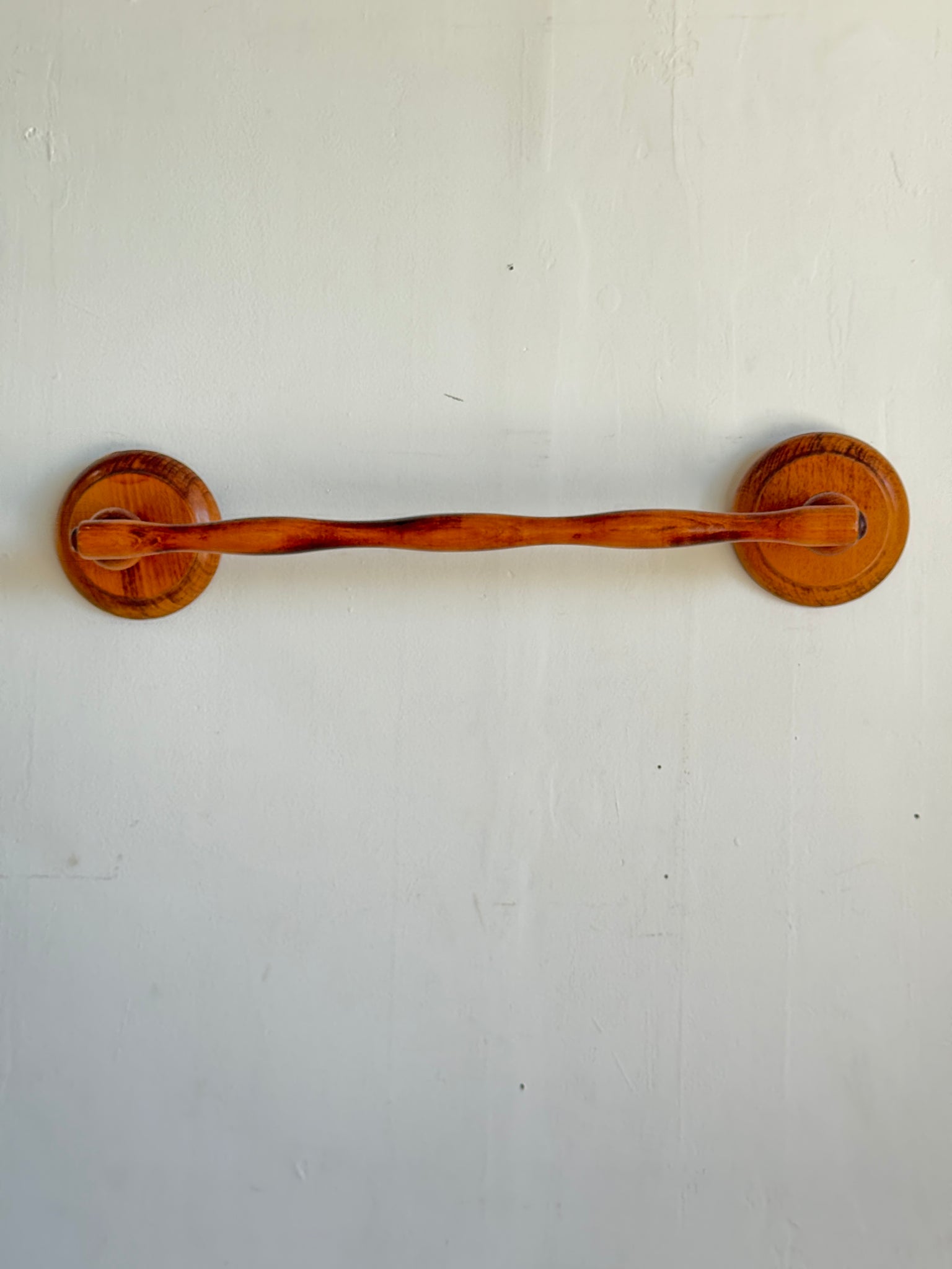 Porte-serviette en bois vintage